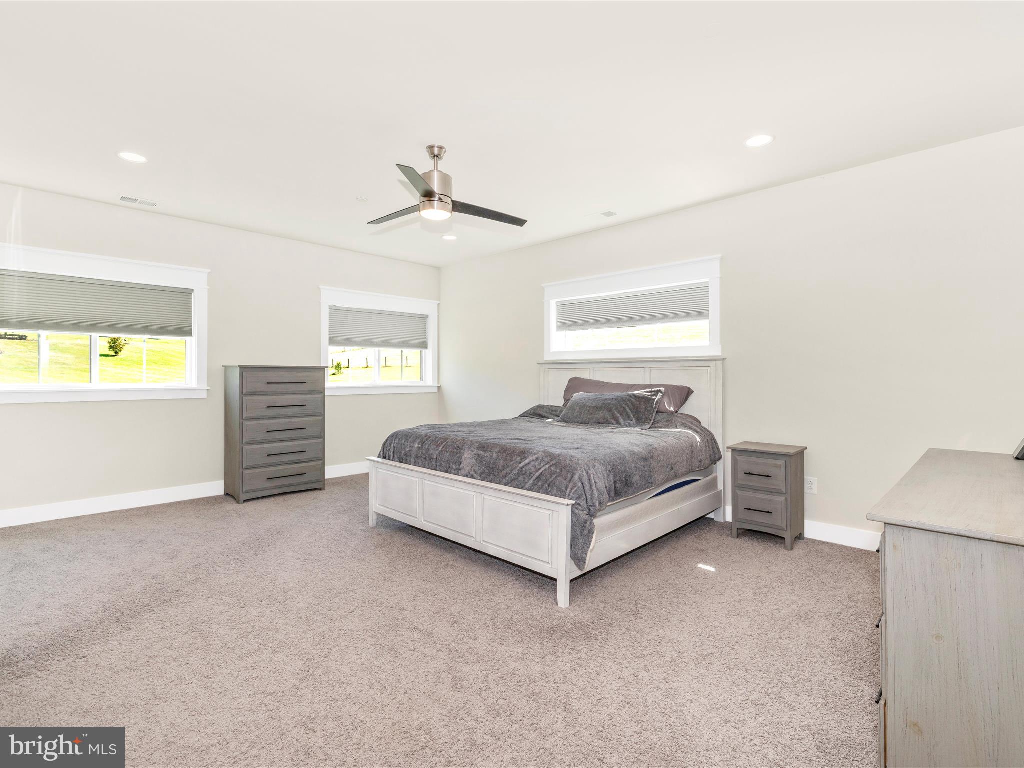 TREASURE MOUNTAIN - Residential