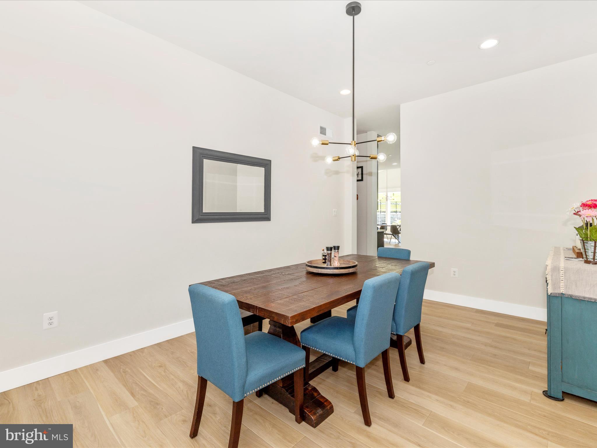 TREASURE MOUNTAIN - Residential