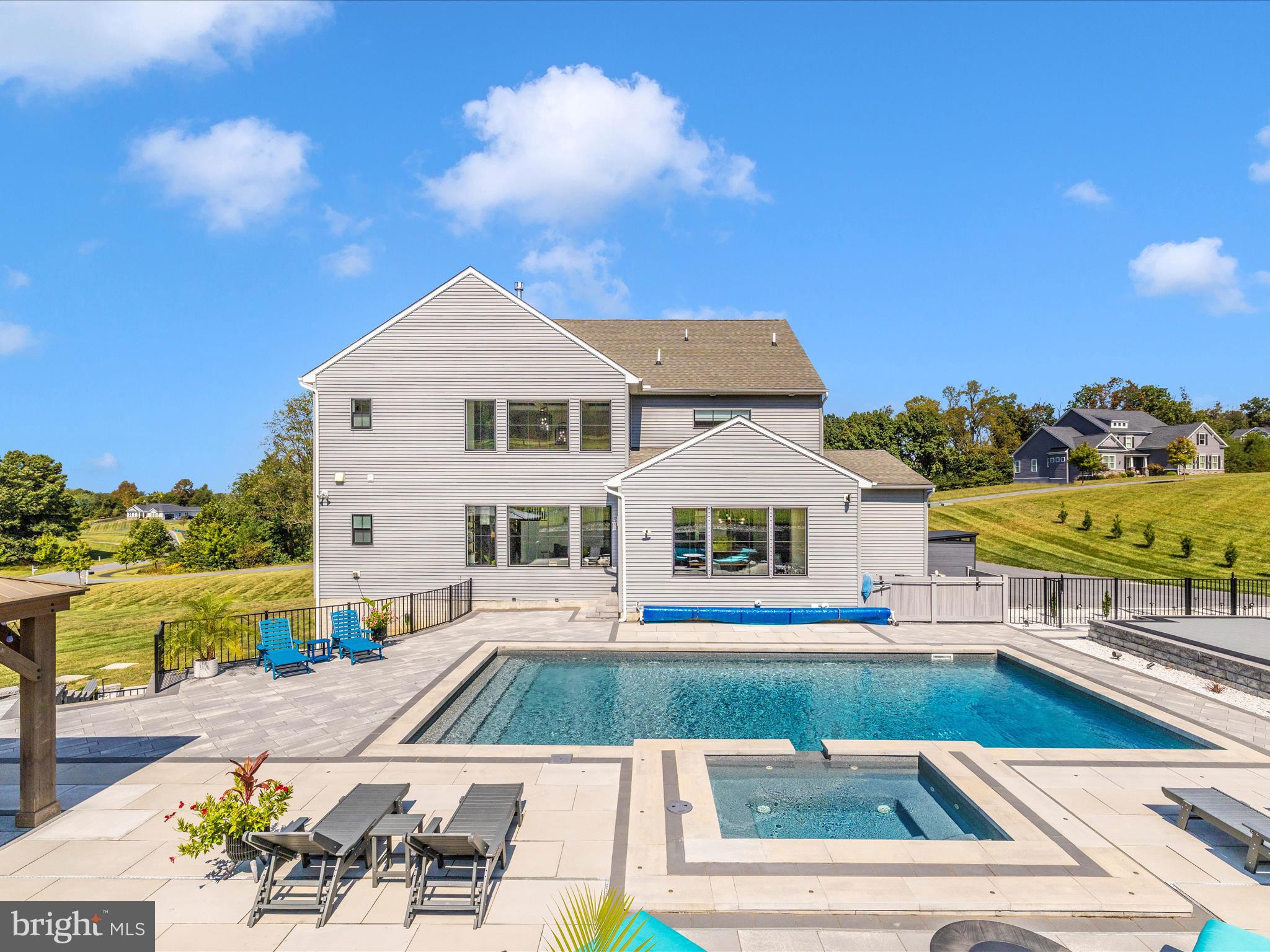 TREASURE MOUNTAIN - Residential