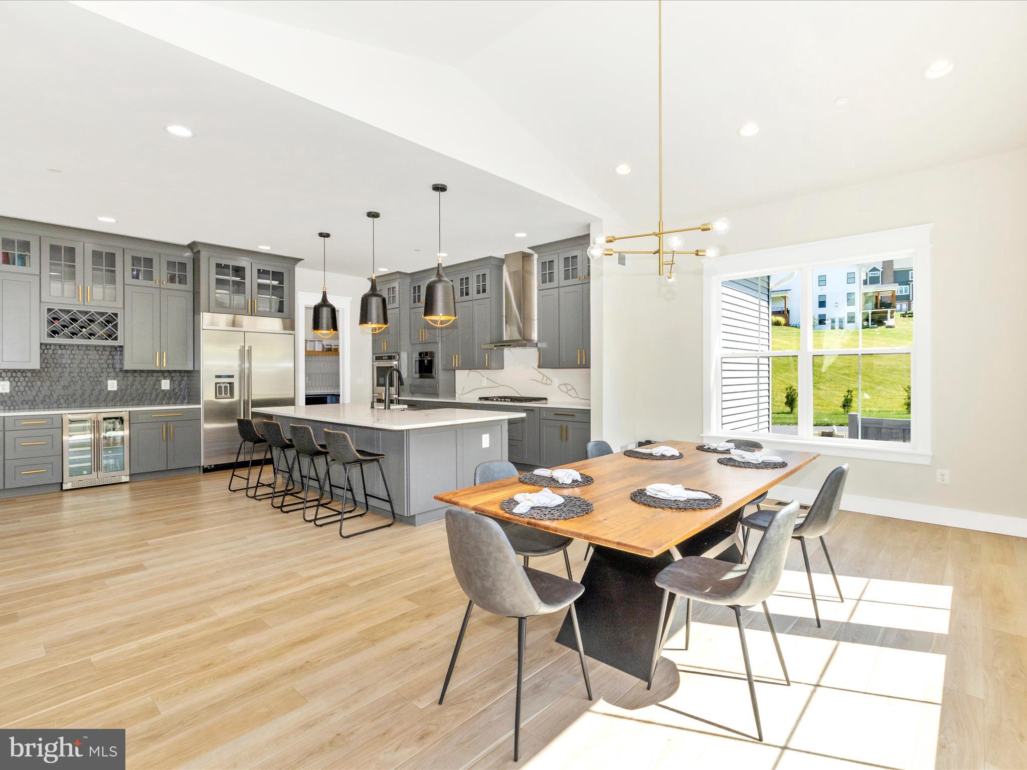 TREASURE MOUNTAIN - Residential