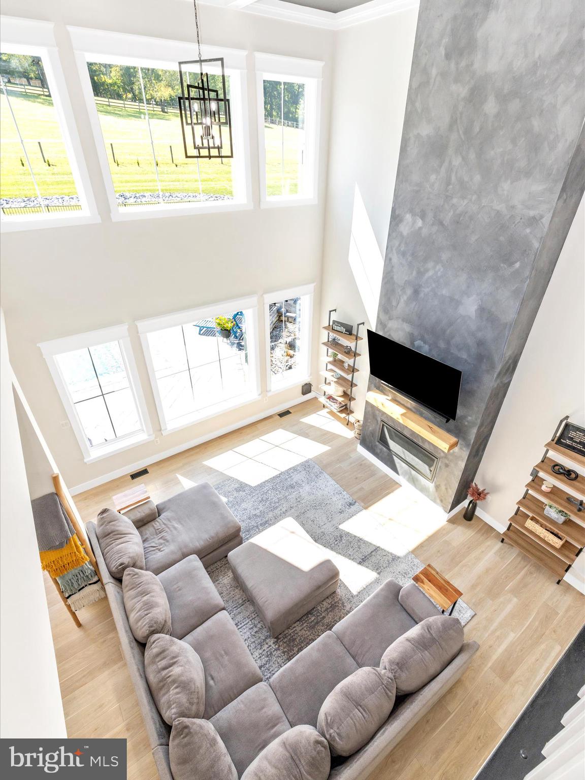 TREASURE MOUNTAIN - Residential