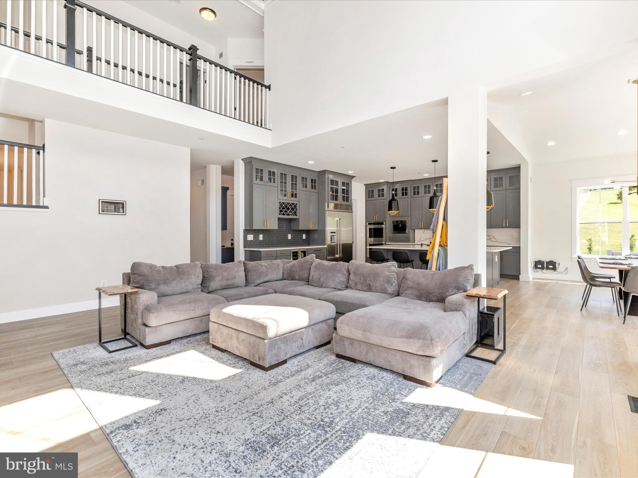 TREASURE MOUNTAIN - Residential