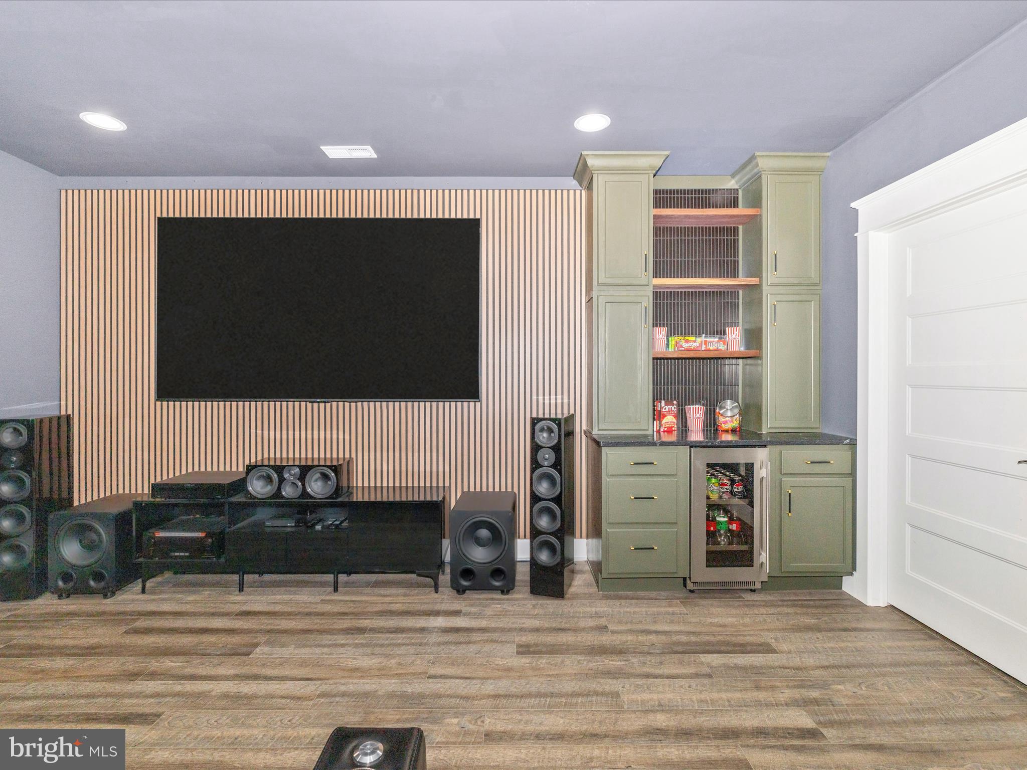 TREASURE MOUNTAIN - Residential