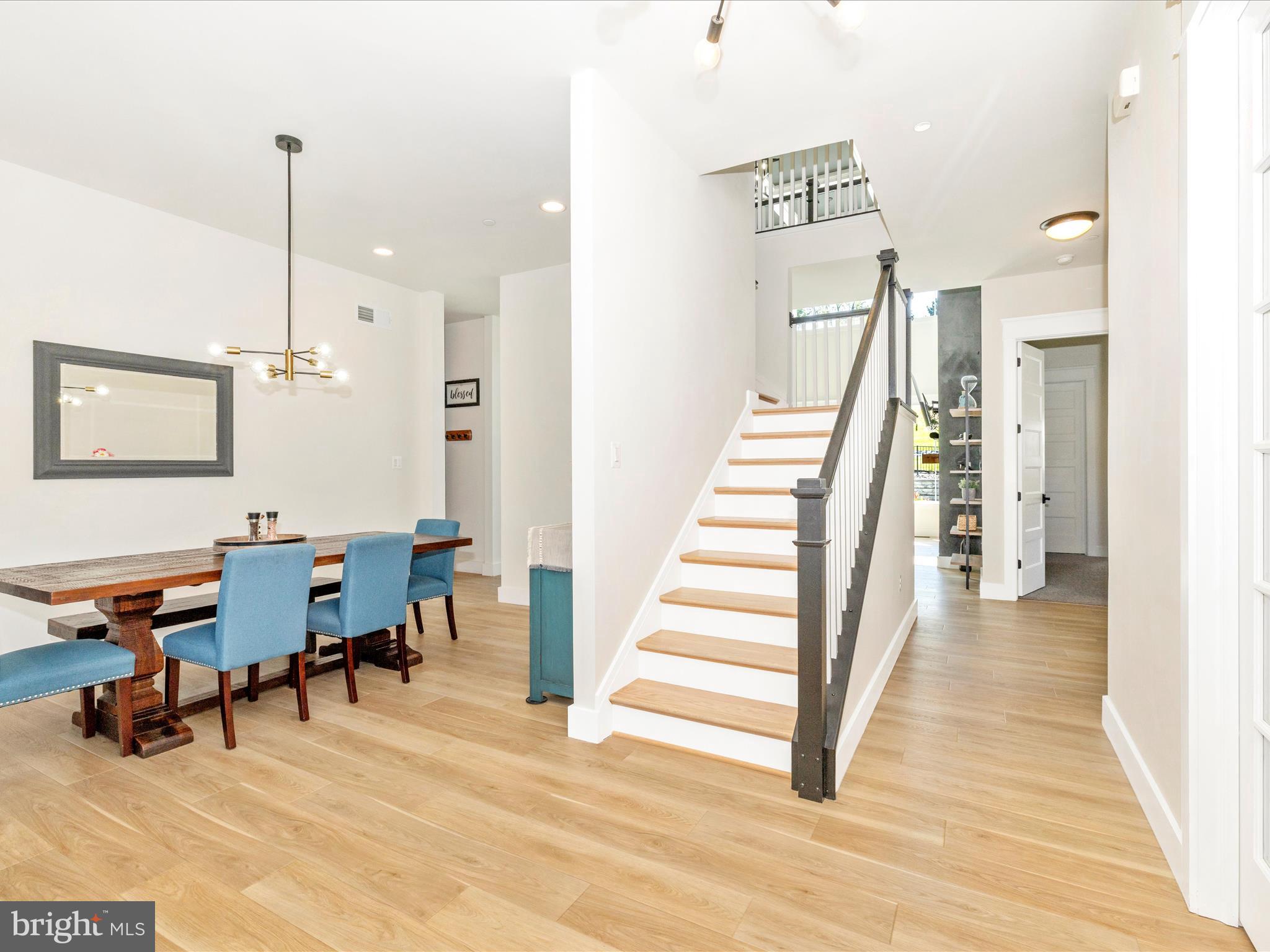 TREASURE MOUNTAIN - Residential