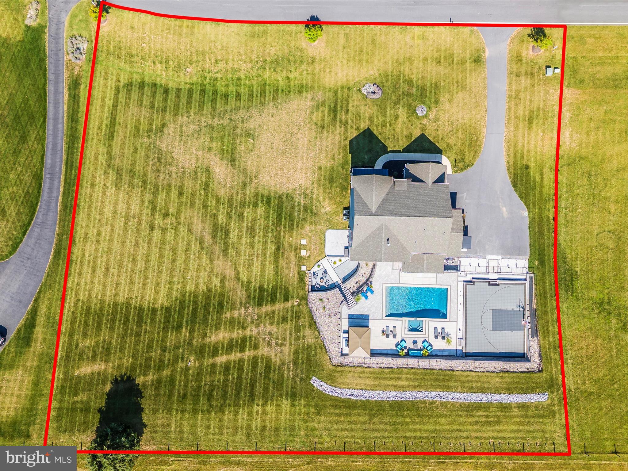 TREASURE MOUNTAIN - Residential