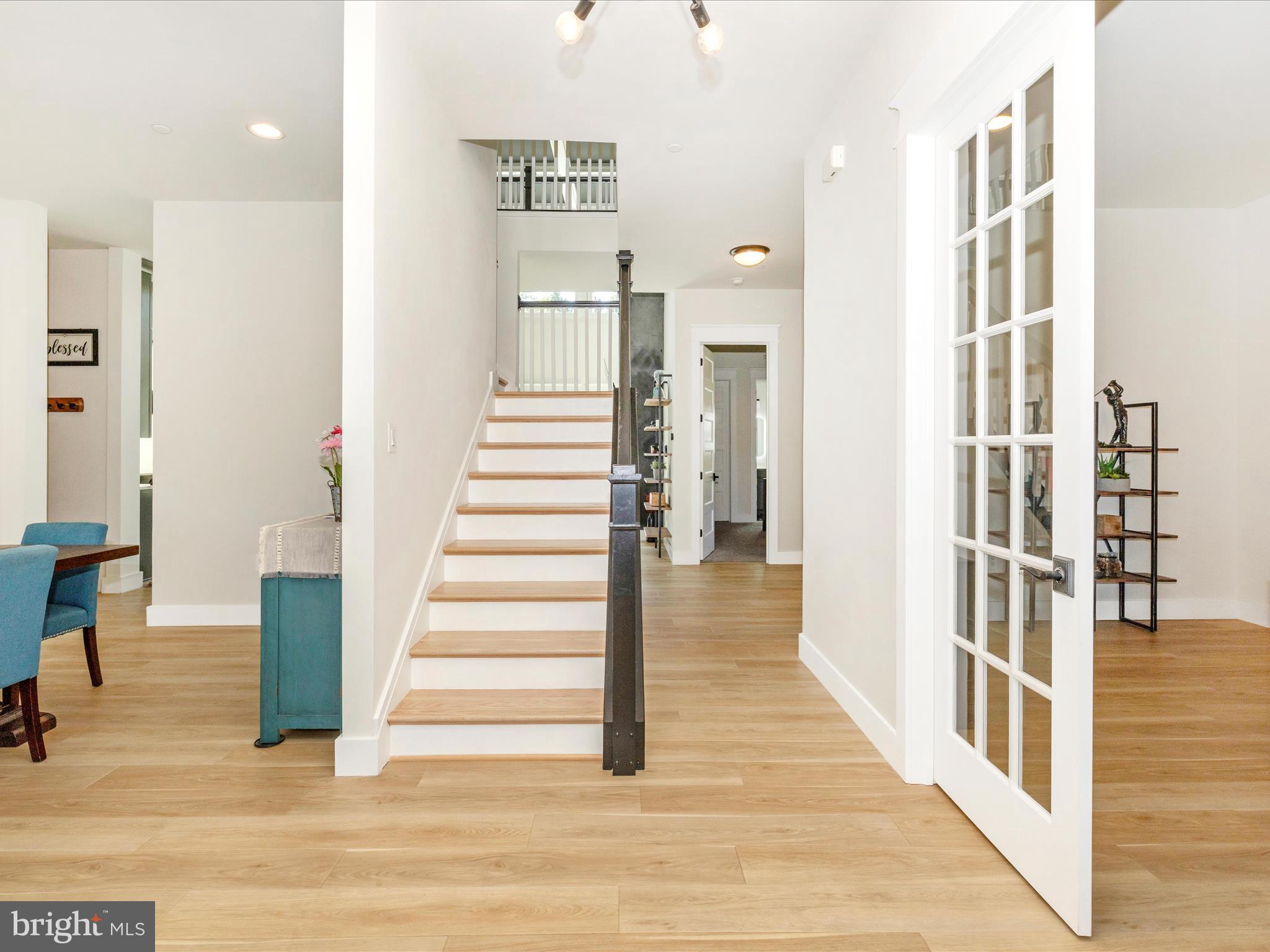 TREASURE MOUNTAIN - Residential