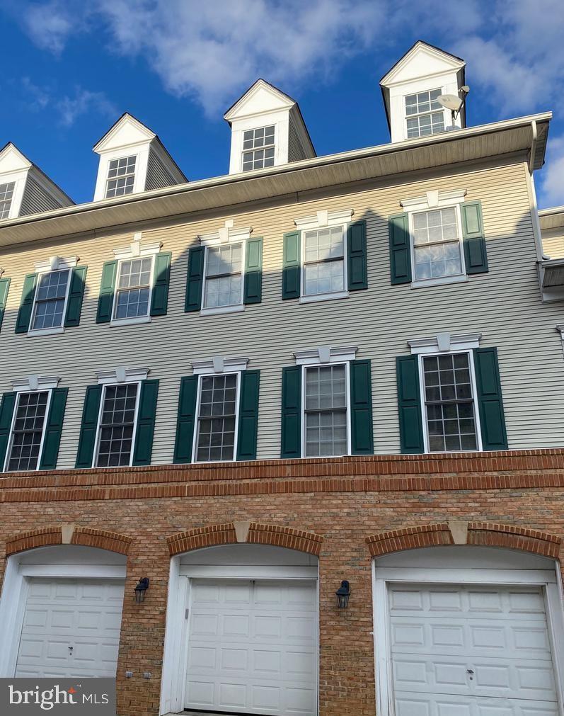 LORTON STATION NORTH CND - Residential