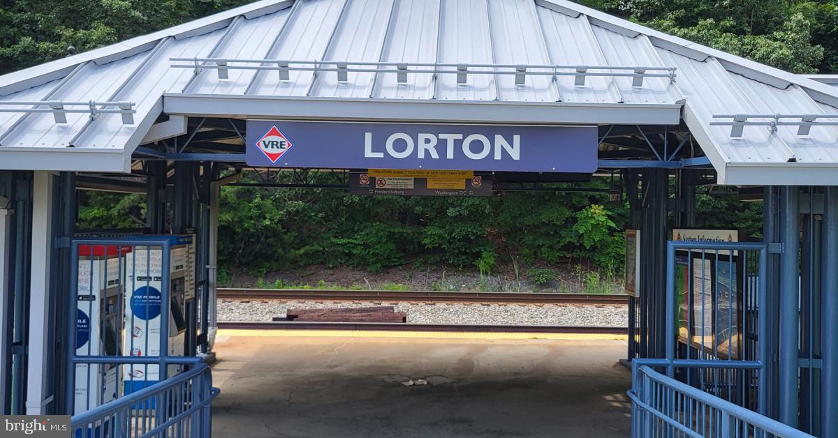 LORTON STATION NORTH CND - Residential