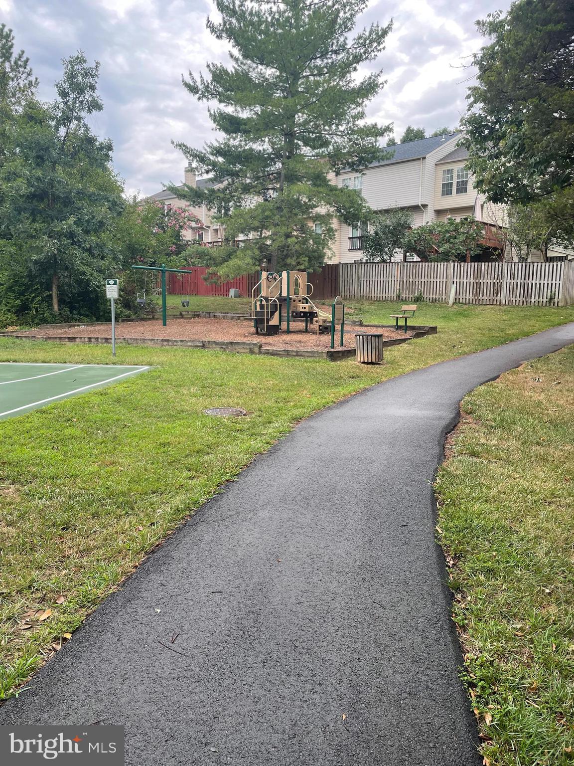 ASHBURN FARM - Residential