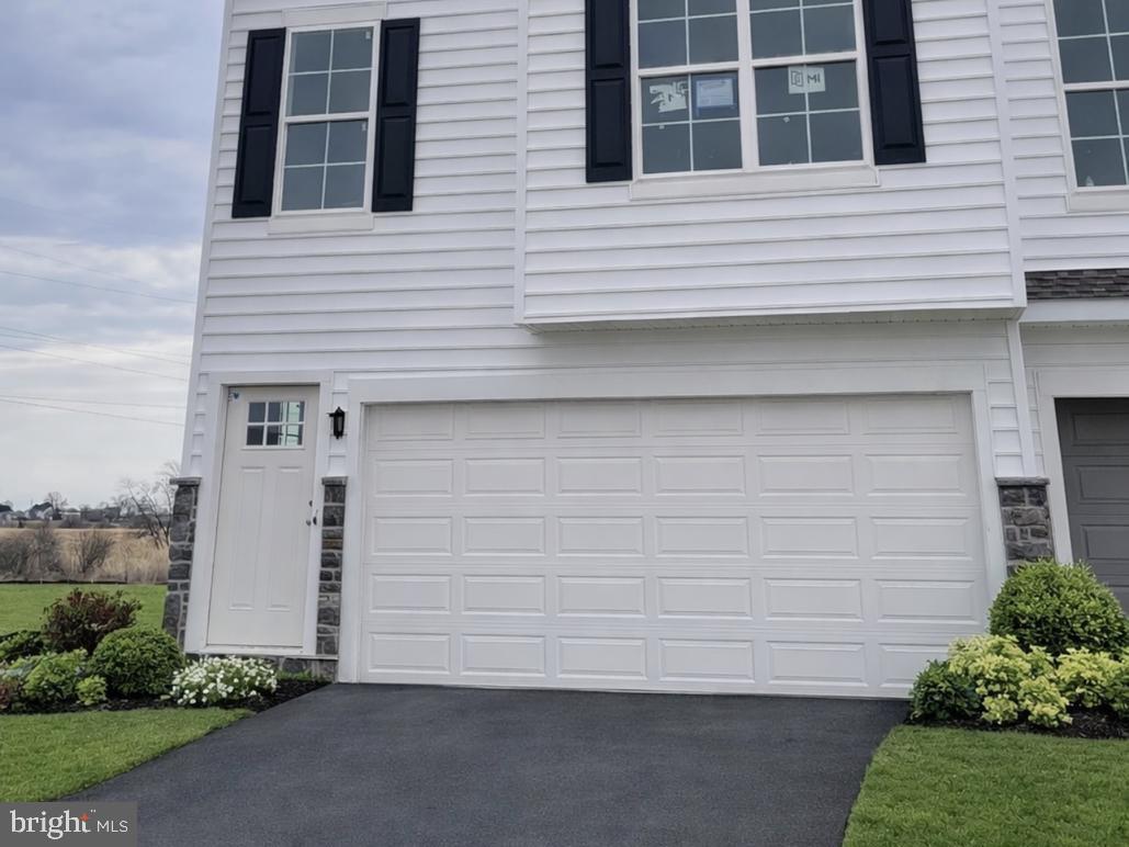 PONDS OF ODESSA - Residential