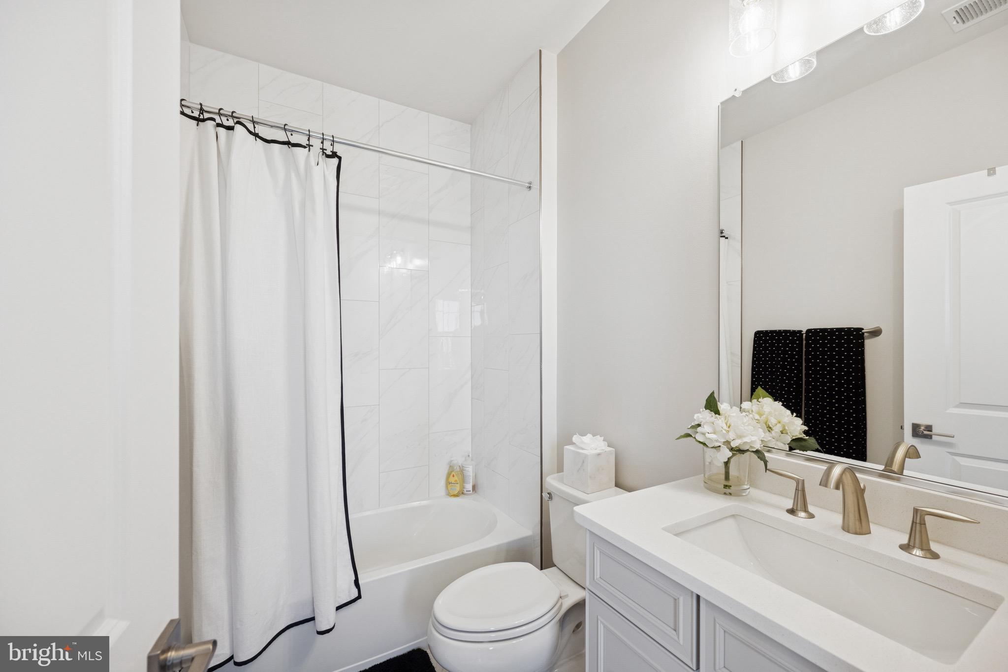 MEADOWBROOK - Residential