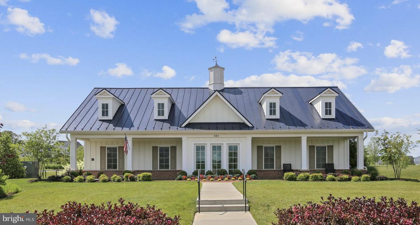 MEADOWBROOK - Residential