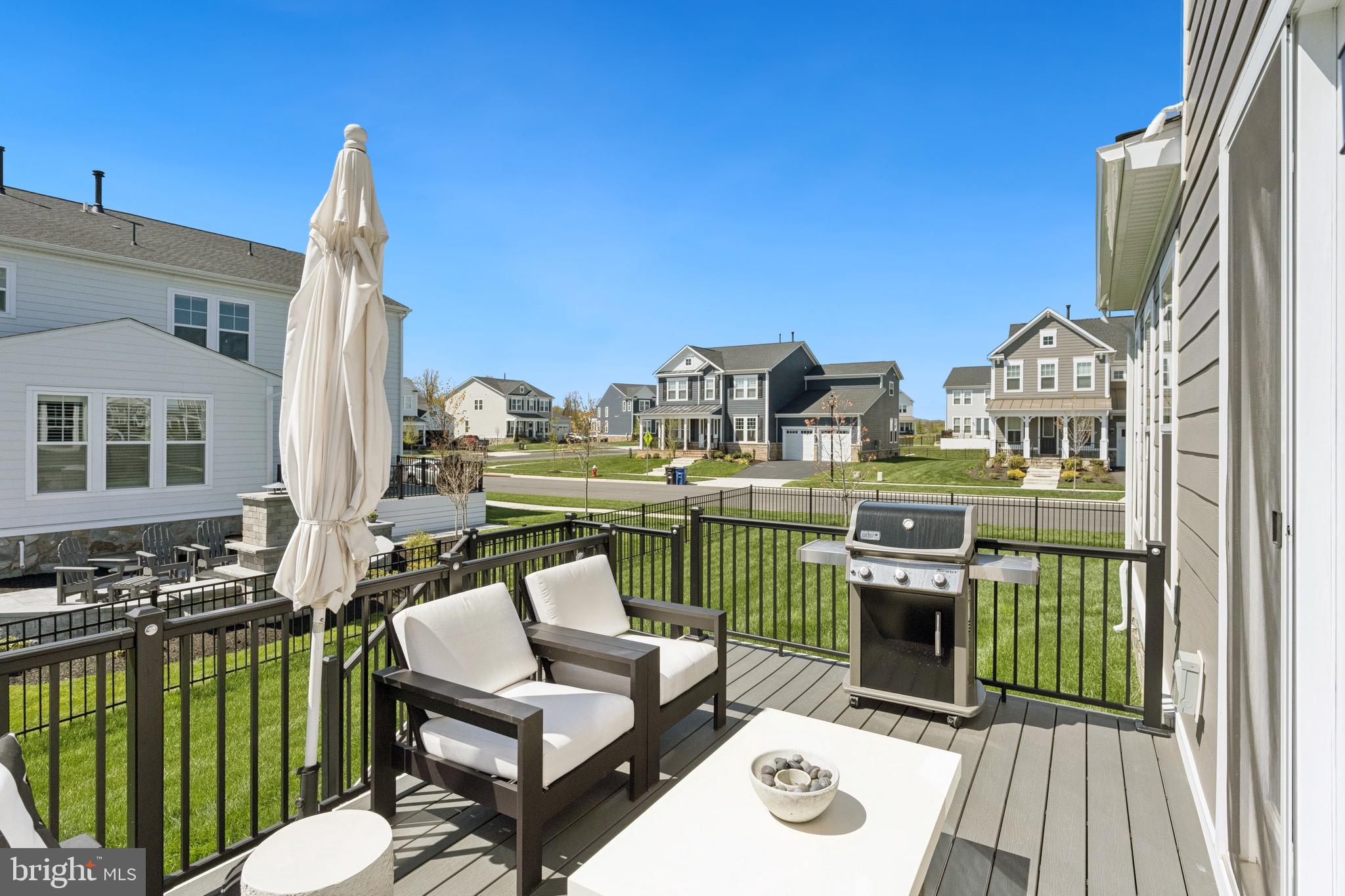 MEADOWBROOK - Residential