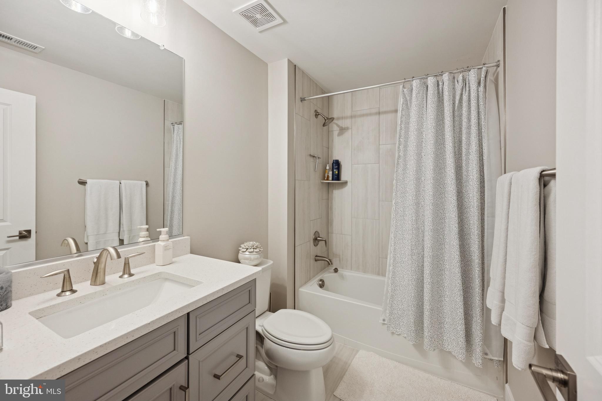 MEADOWBROOK - Residential