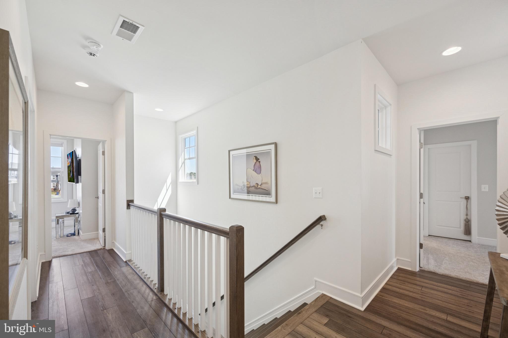 MEADOWBROOK - Residential