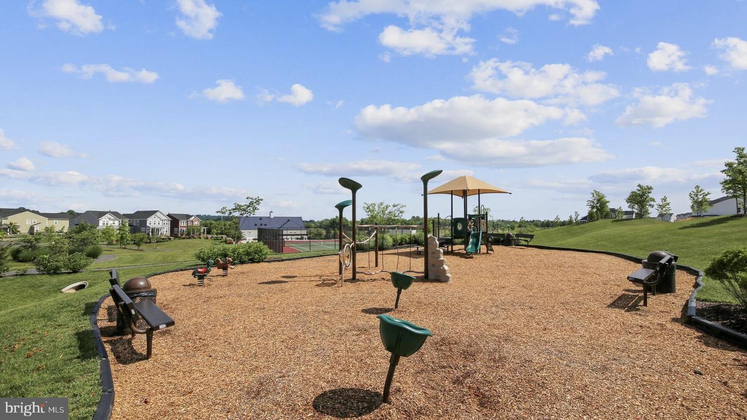 MEADOWBROOK - Residential