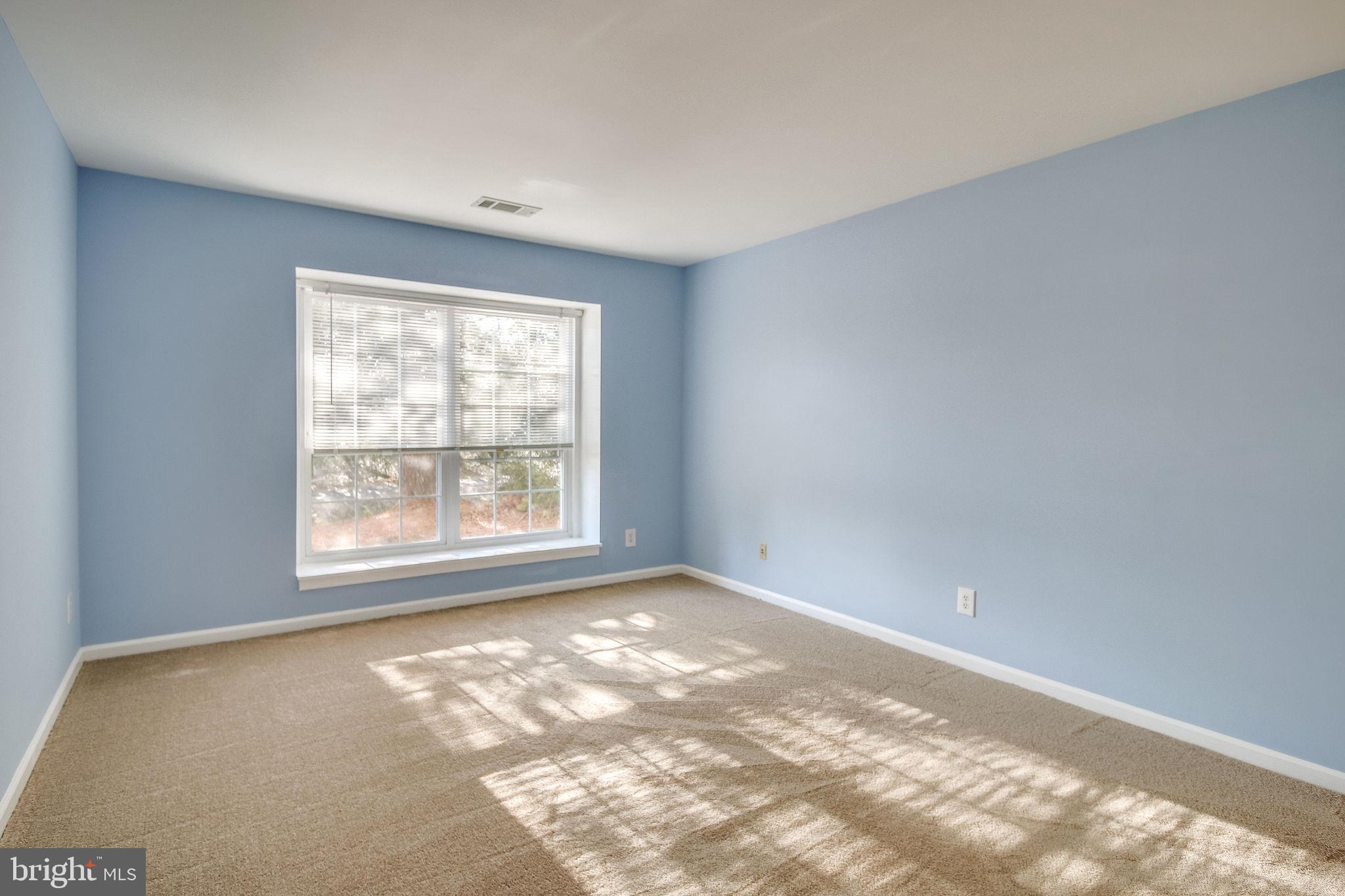 PINECREST - Residential