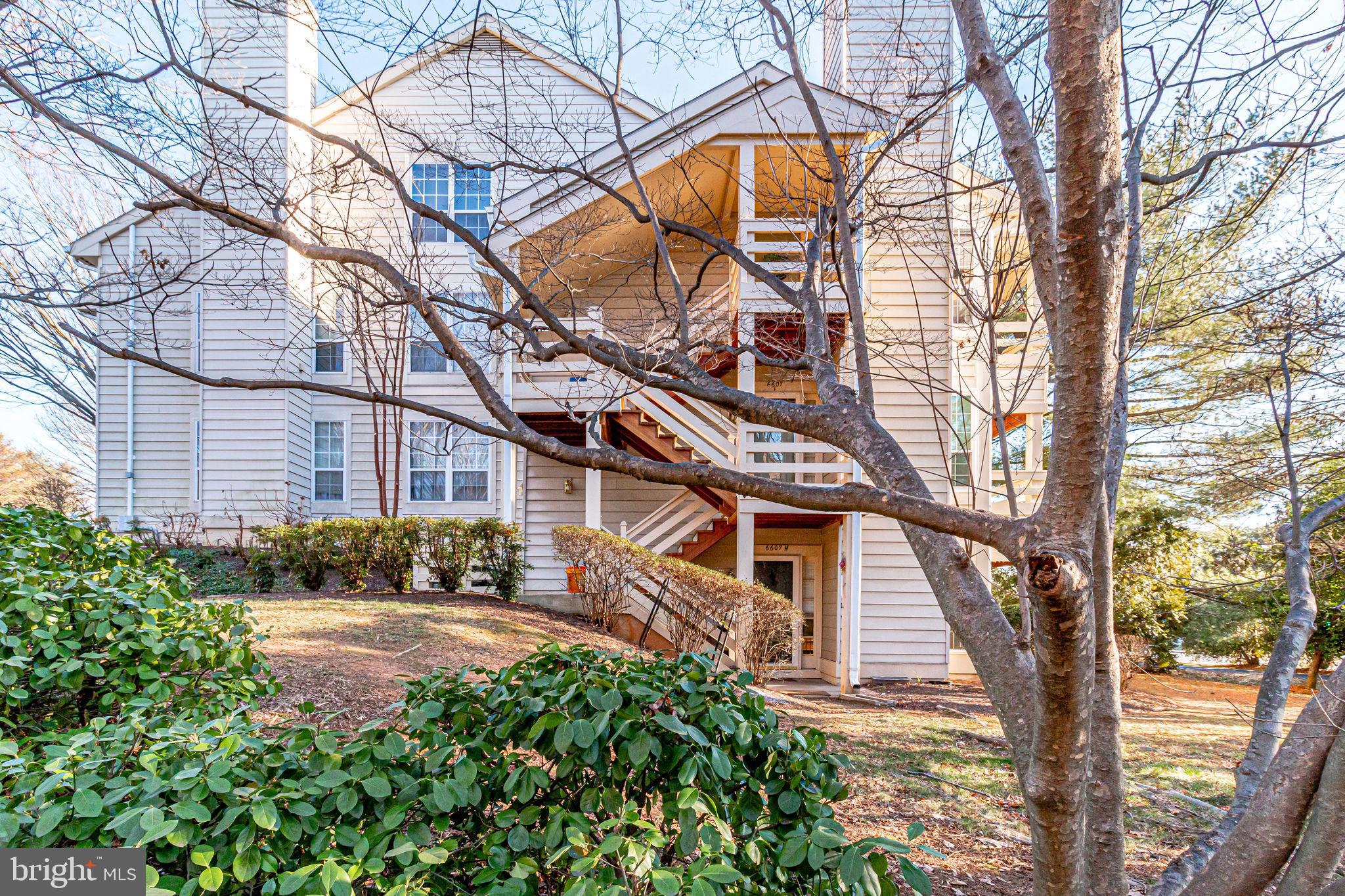 PINECREST - Residential