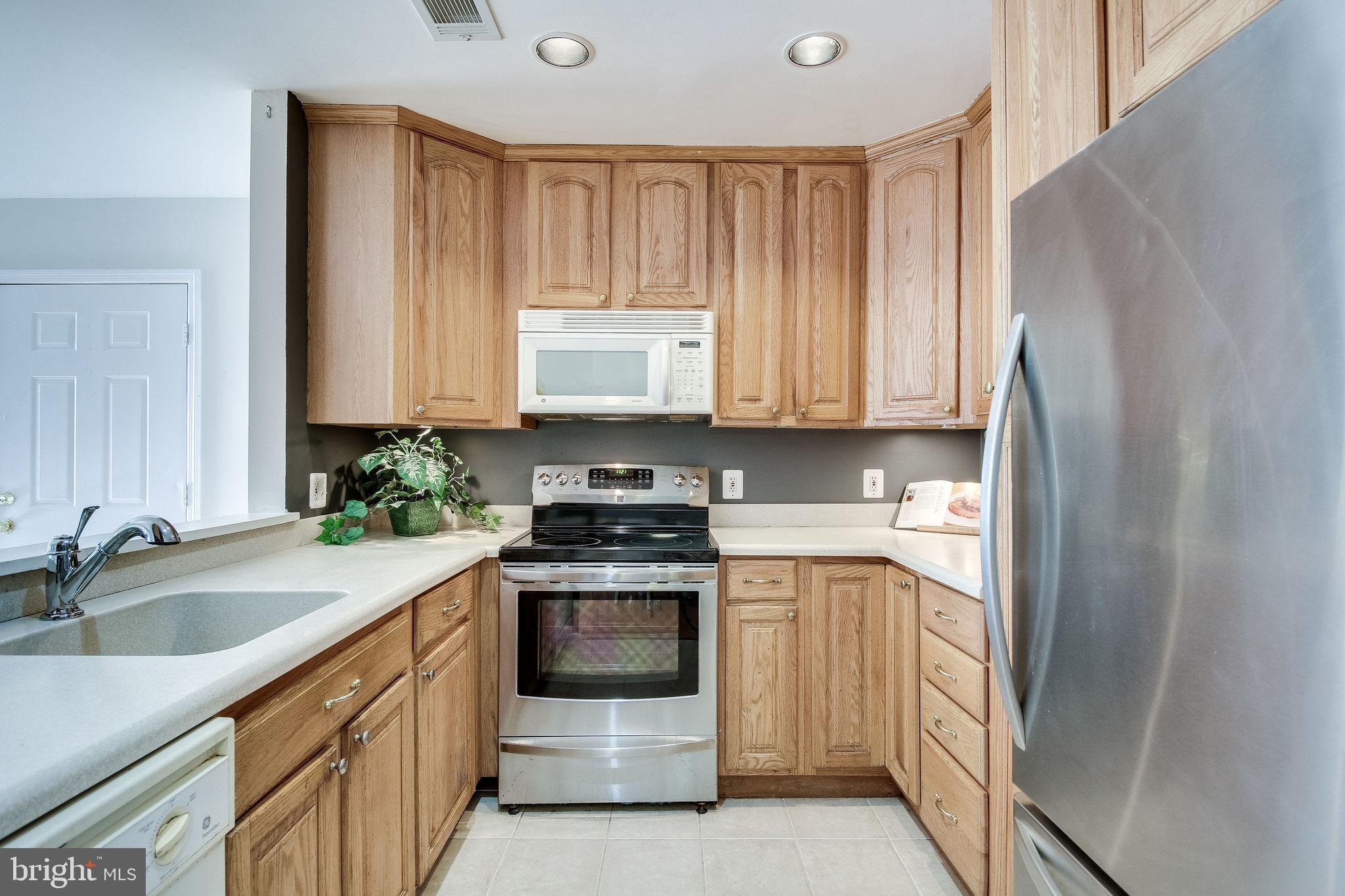 PINECREST - Residential