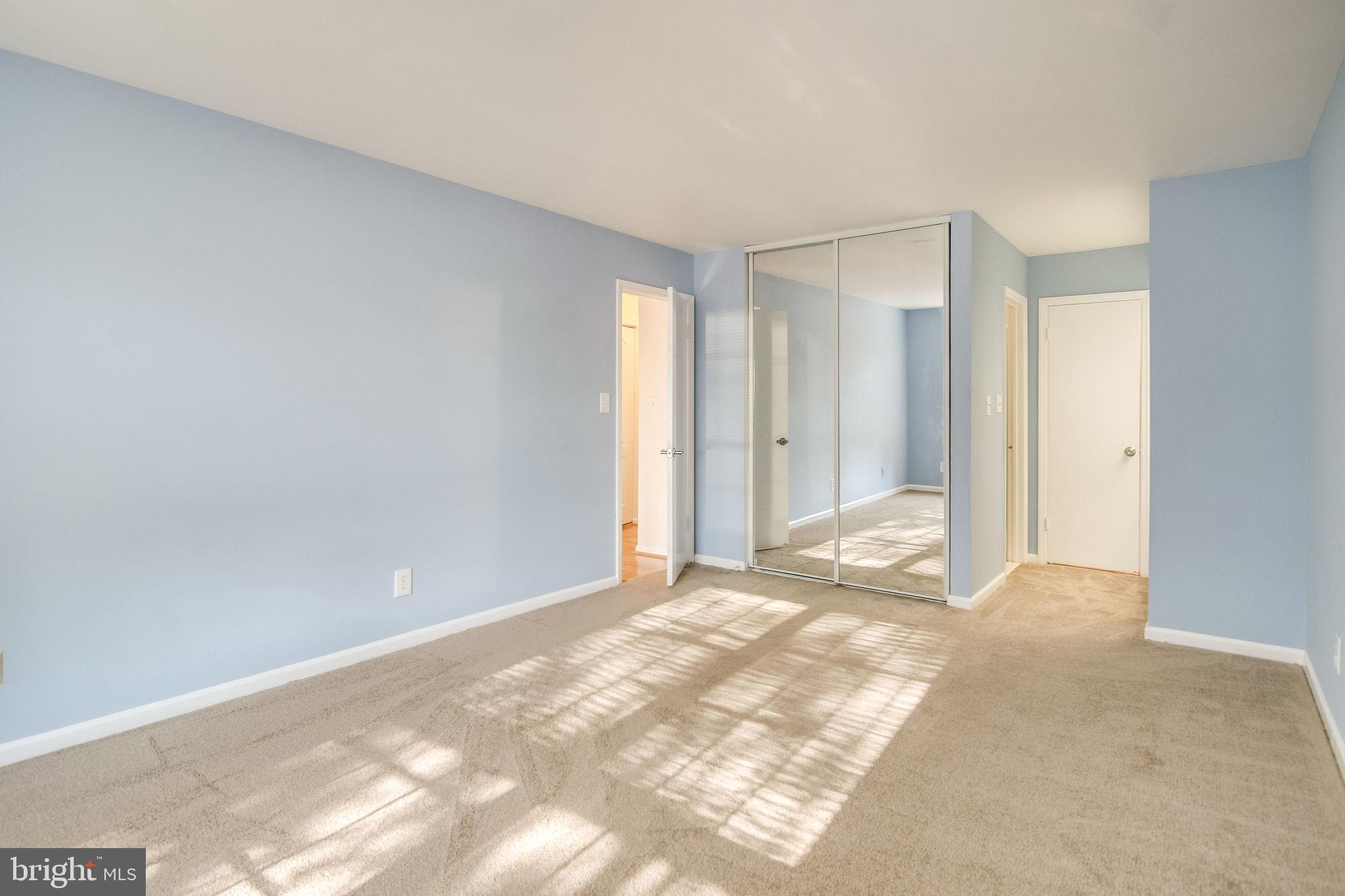 PINECREST - Residential