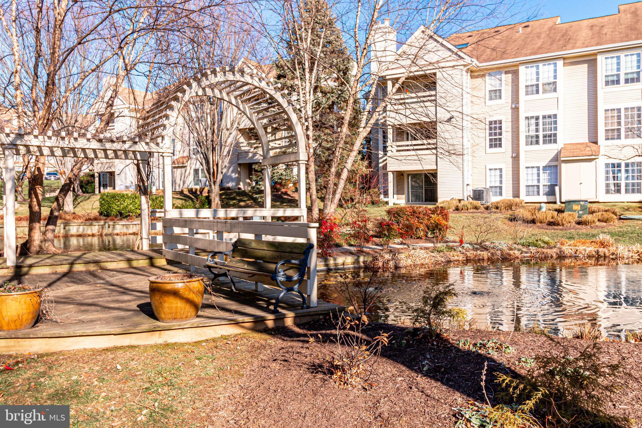 PINECREST - Residential