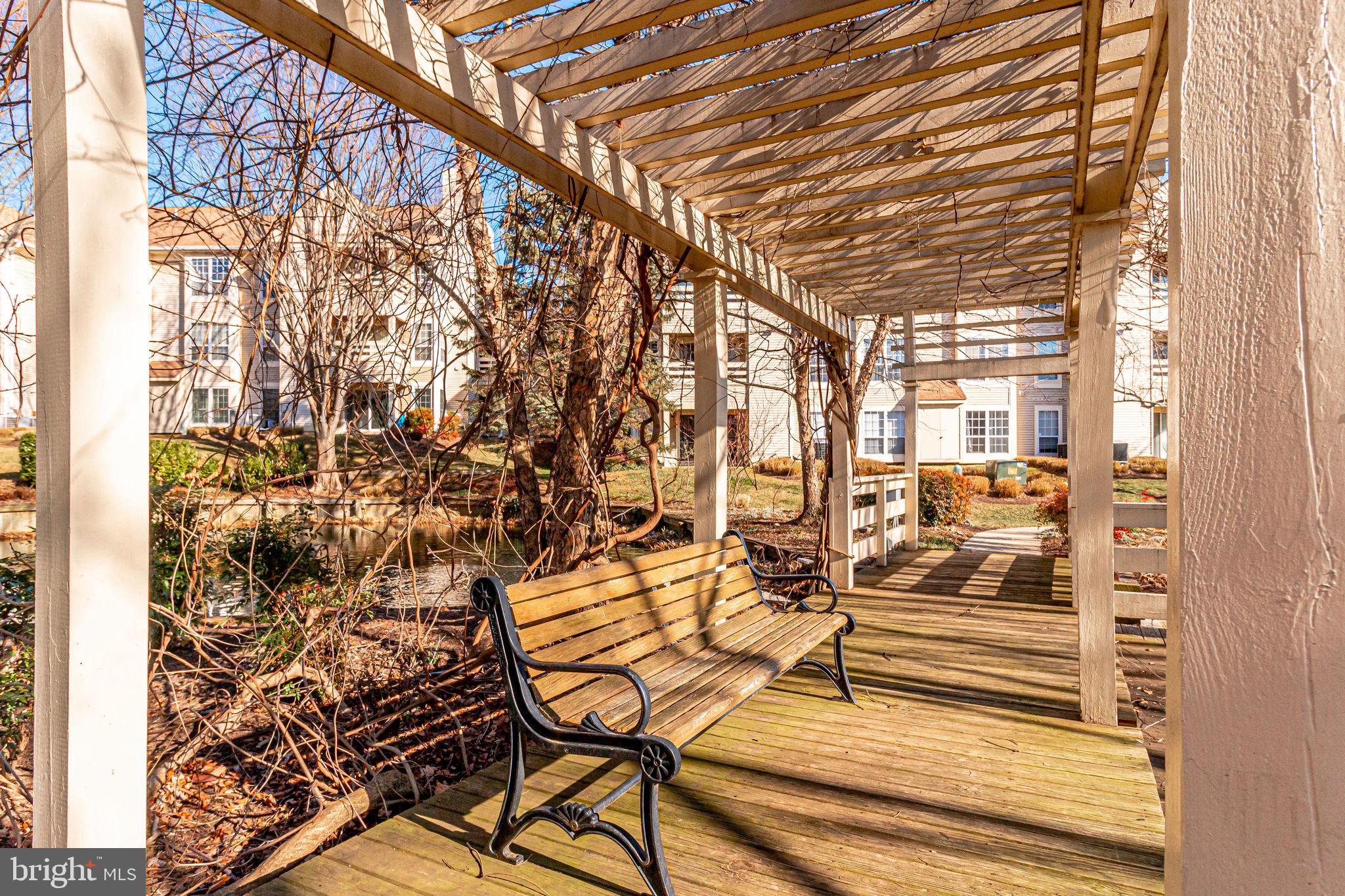 PINECREST - Residential