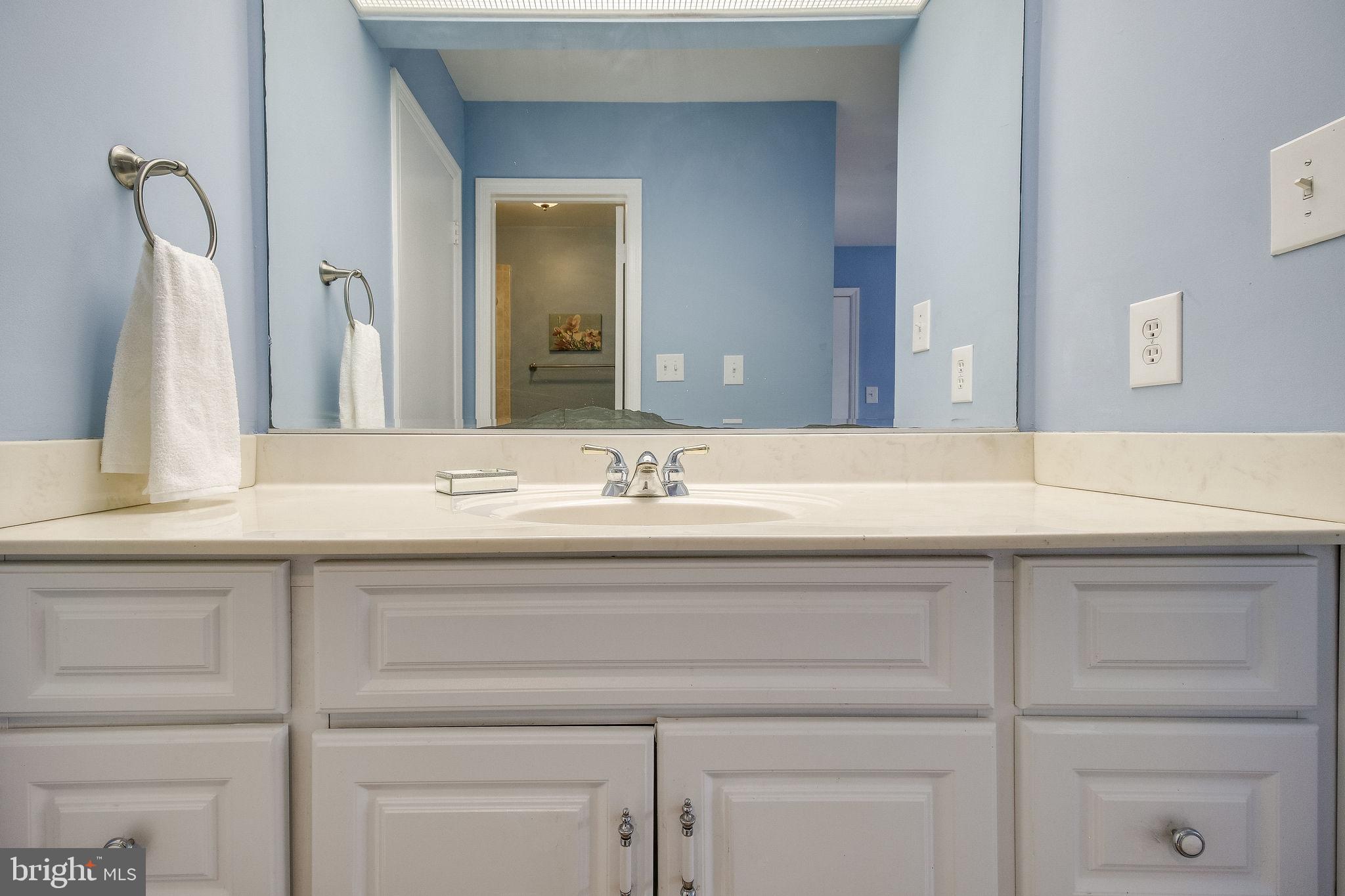 PINECREST - Residential