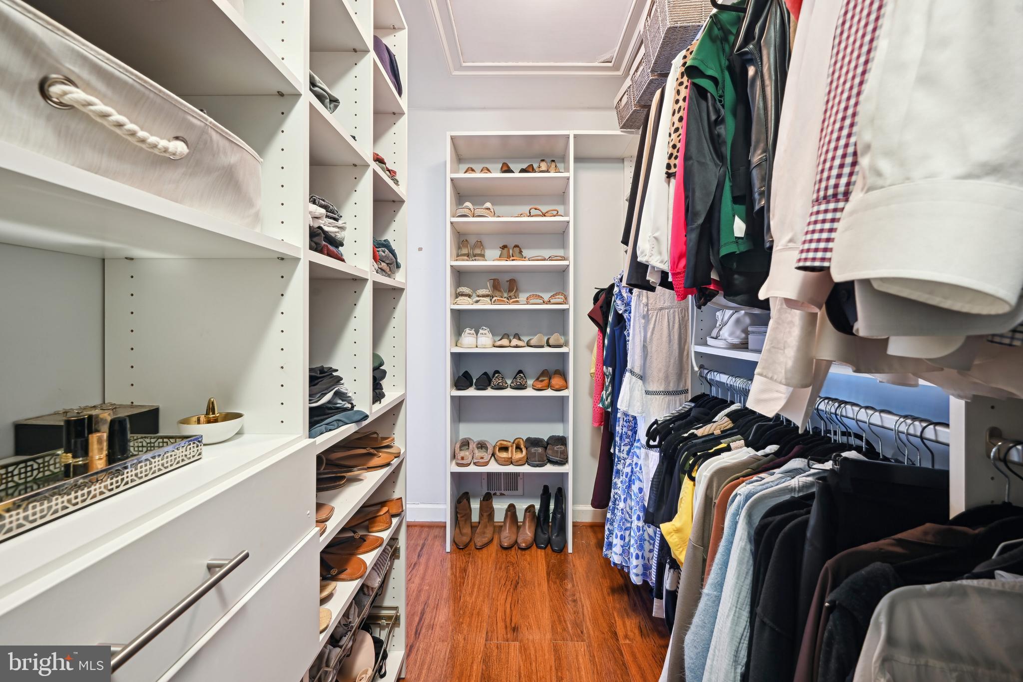 STONEGATE - Residential