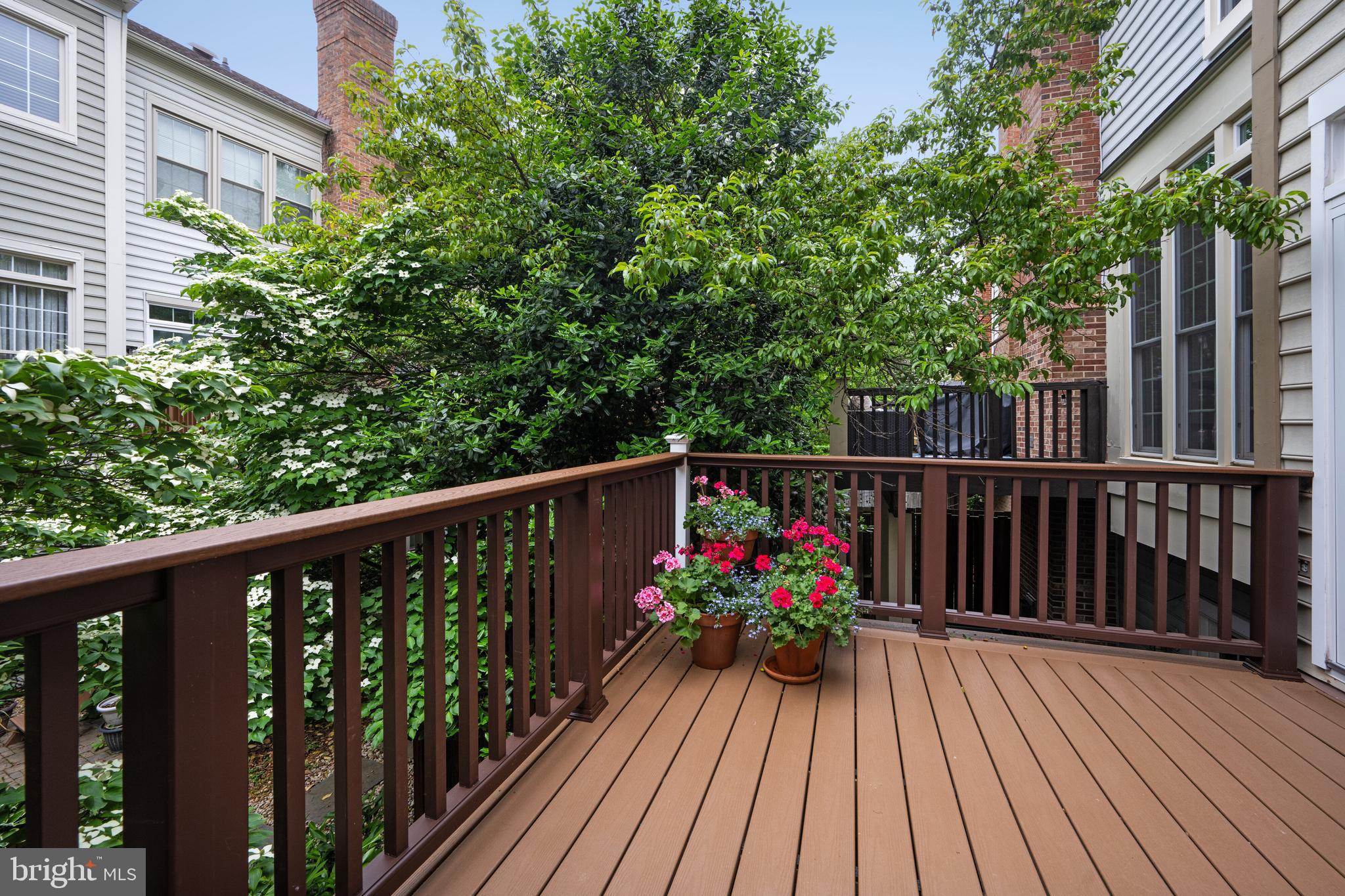 STONEGATE - Residential