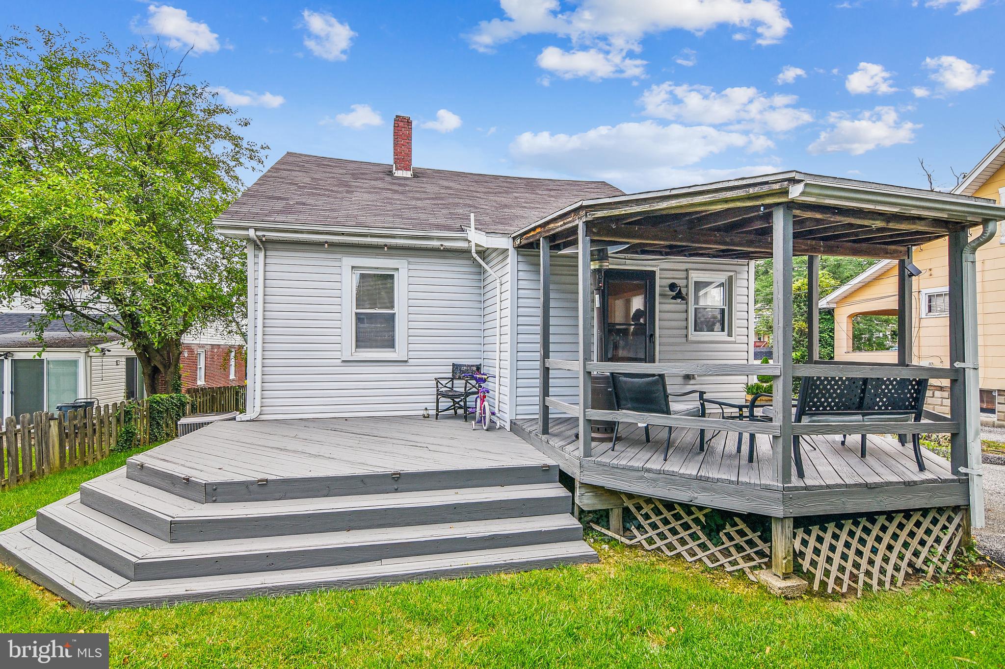 WINDSOR TERRACE - Residential