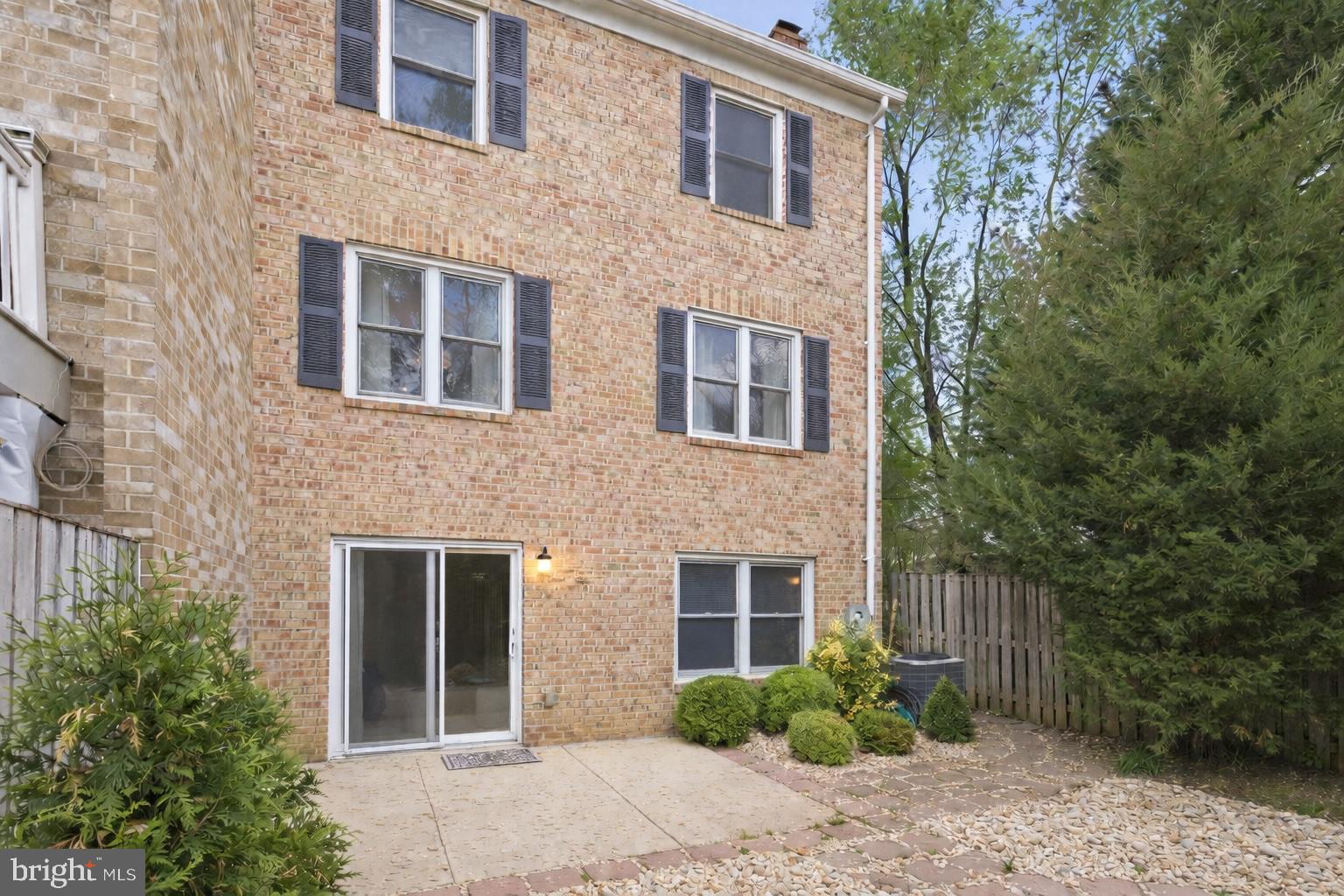 BETHESDA COURT - Residential