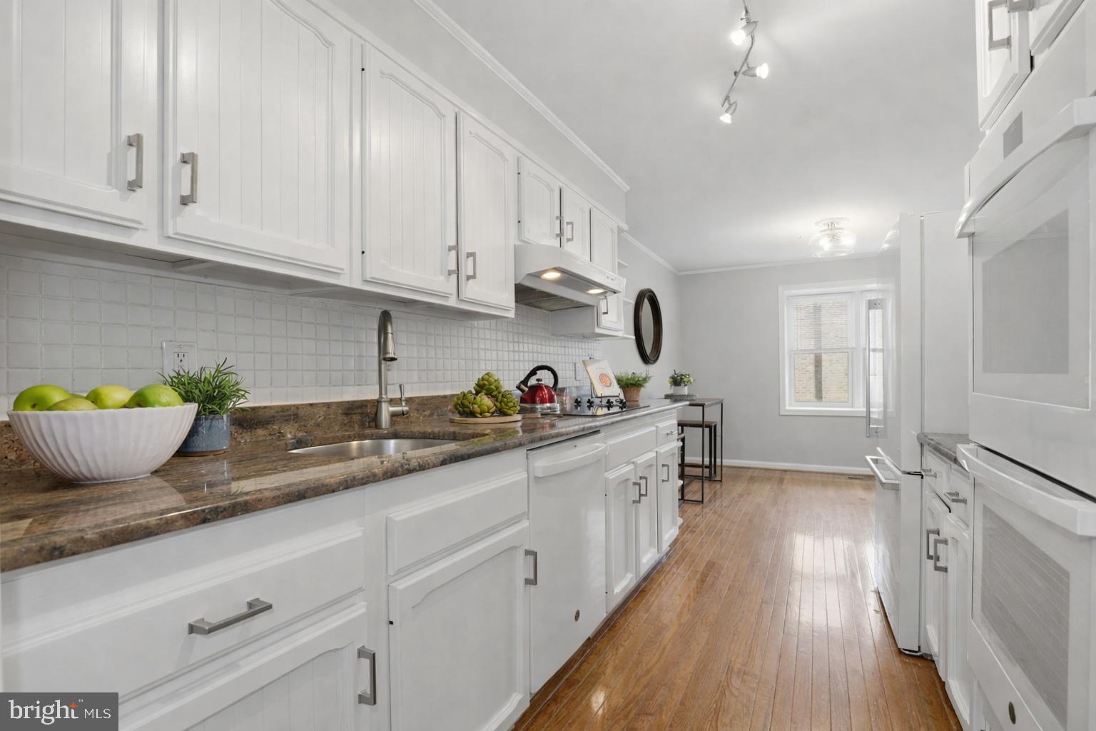 BETHESDA COURT - Residential