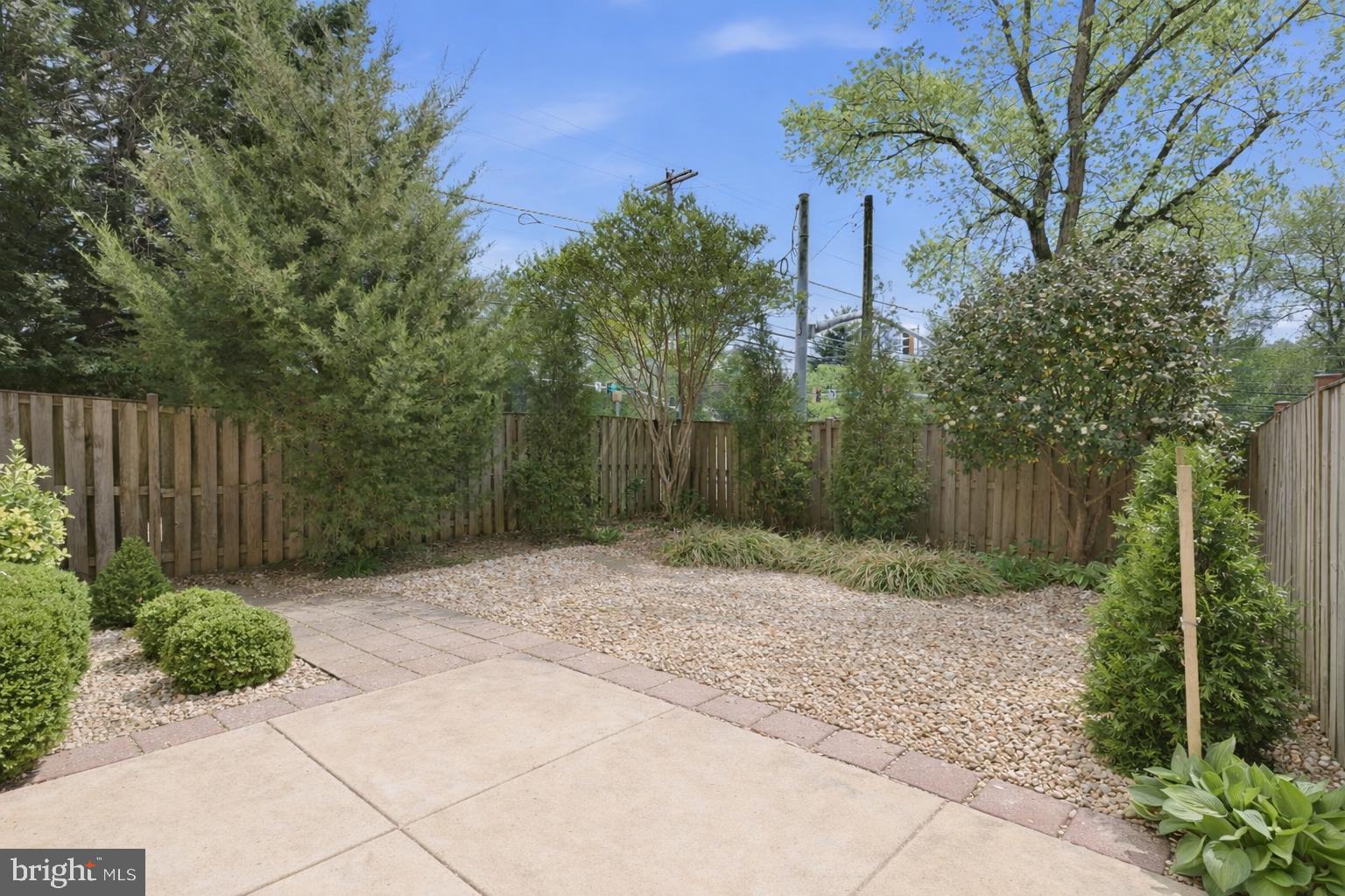 BETHESDA COURT - Residential