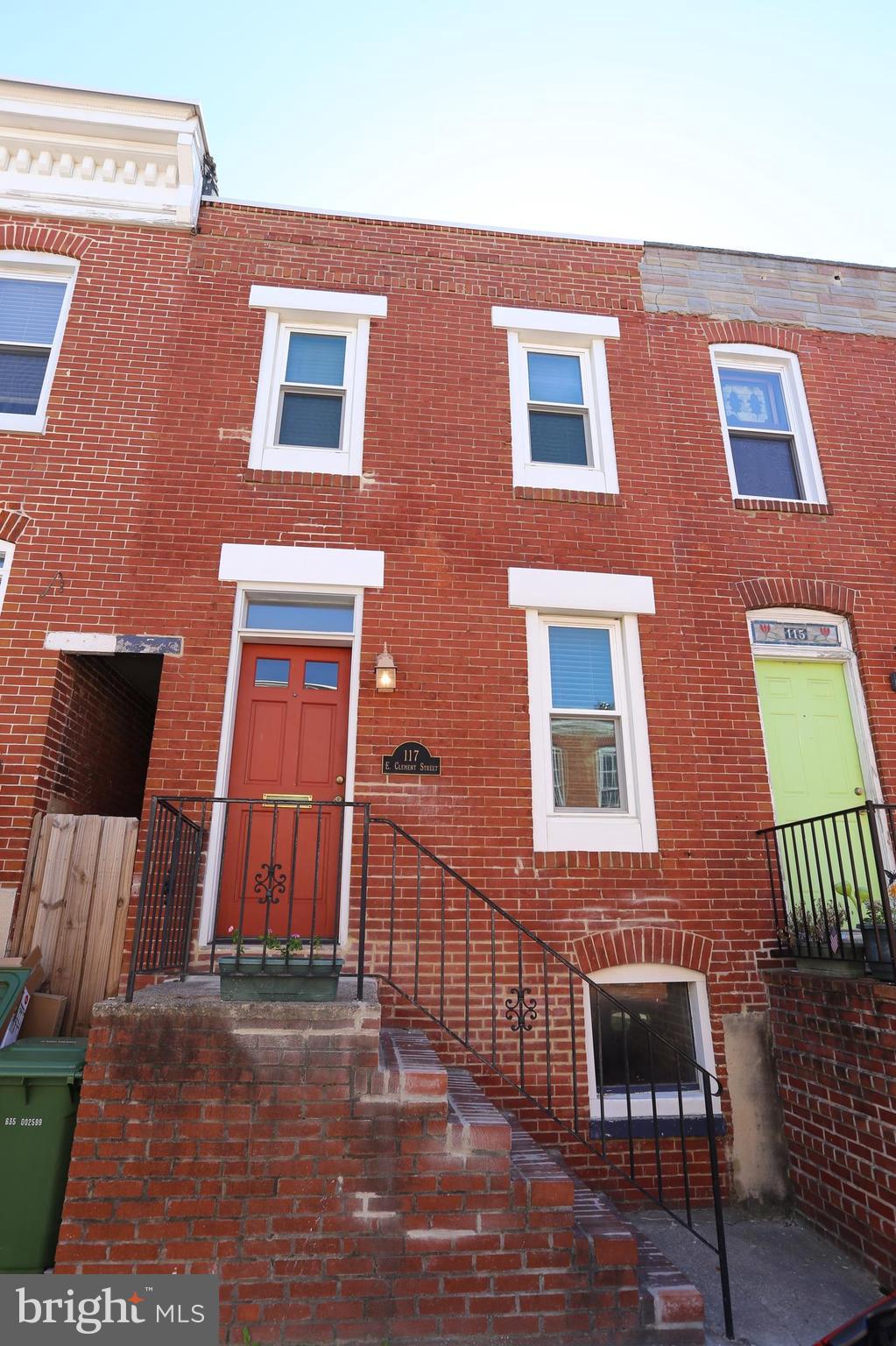 Wide open floor plan in this adorable home. 2 bedrooms and 1 bathroom with exposed brick walls and lots of original character. Kitchen has granite countertops and 2 windows, large dining space and back patio for entertaining. Front loading washer and dryer on 2nd floor with large extra closets. Walking distance to everything Federal Hill has to offer! Come see this gem!