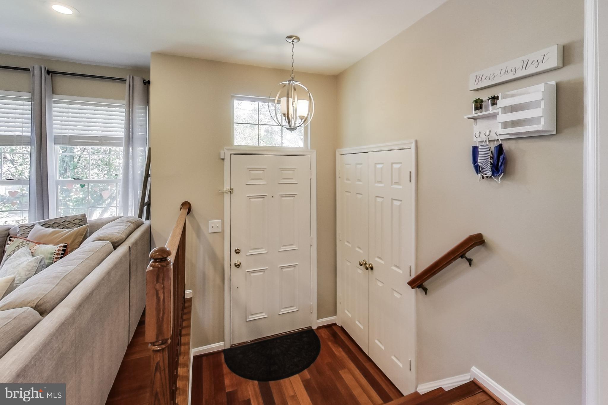 COURTS OF ASHBURN - Residential