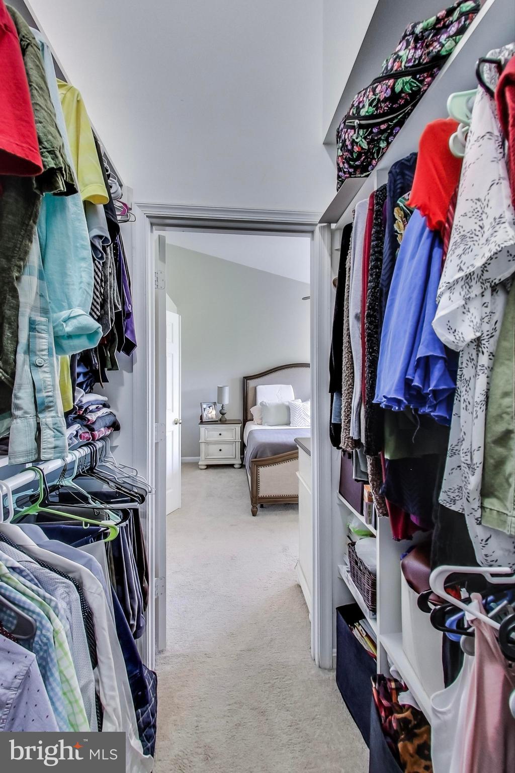 COURTS OF ASHBURN - Residential