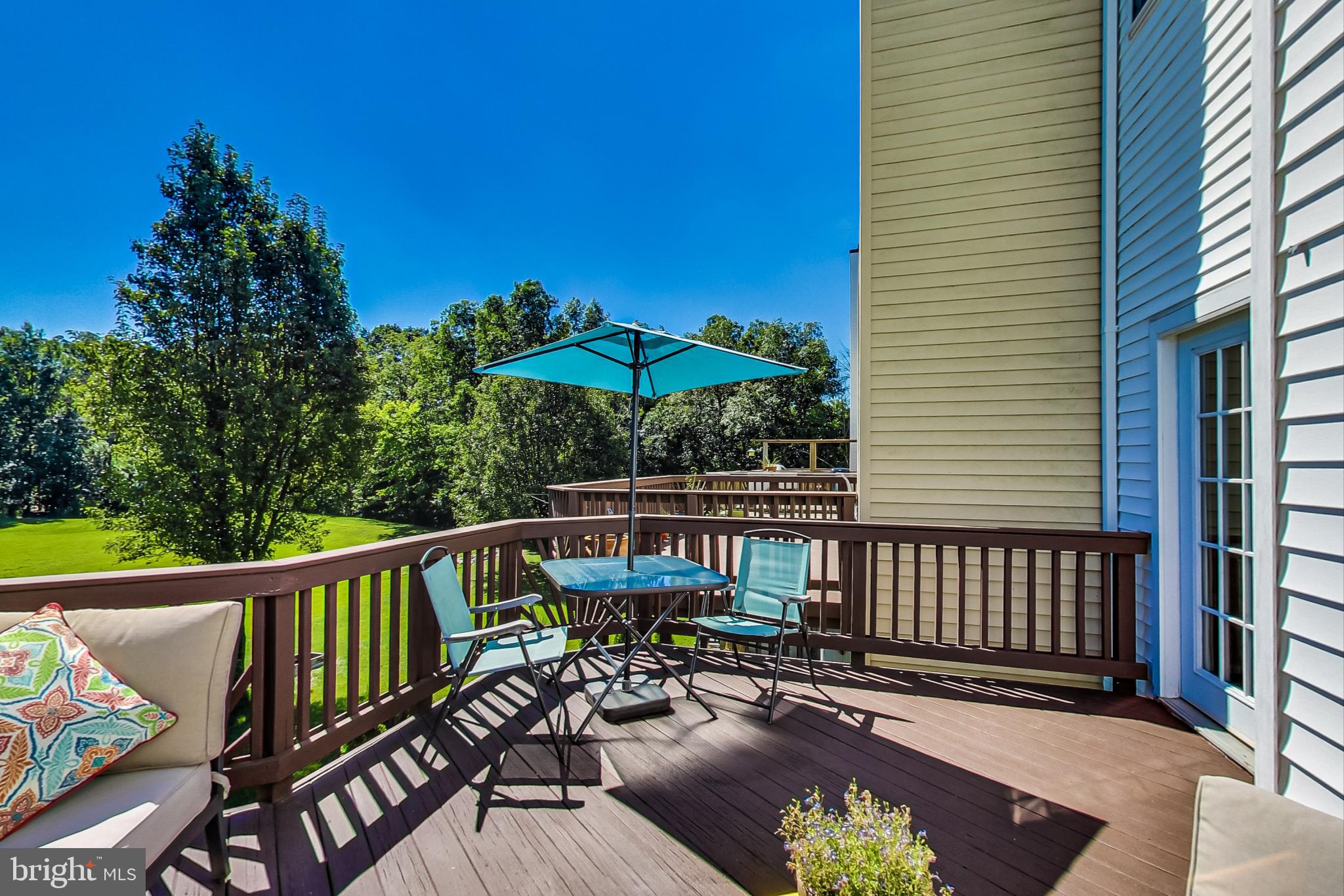 COURTS OF ASHBURN - Residential