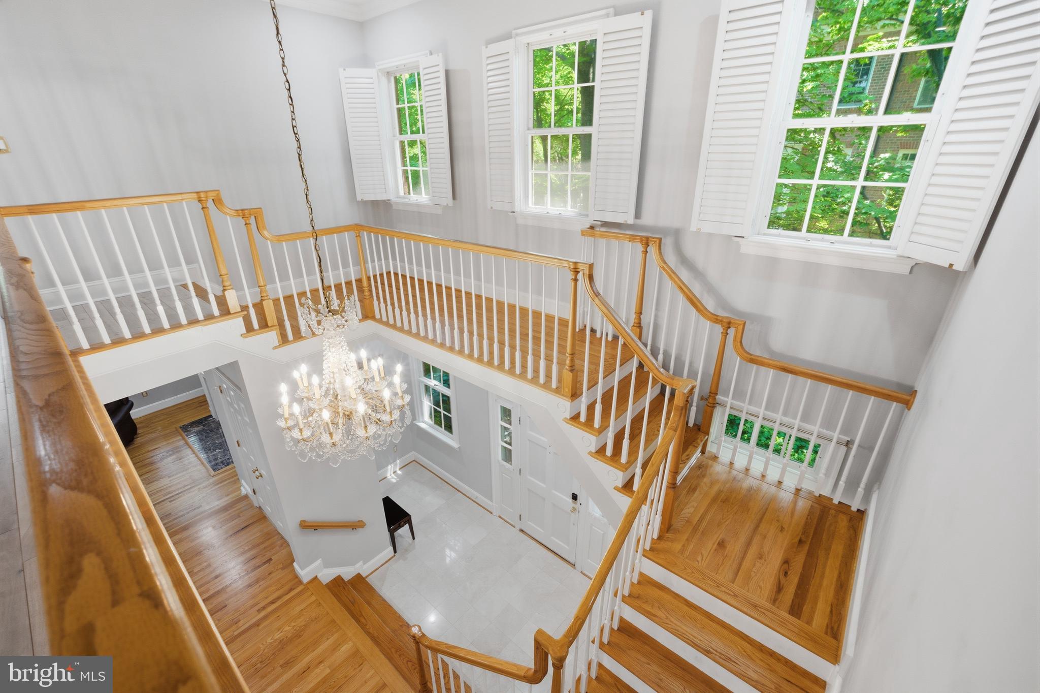 MAYFAIR OF MCLEAN - Residential