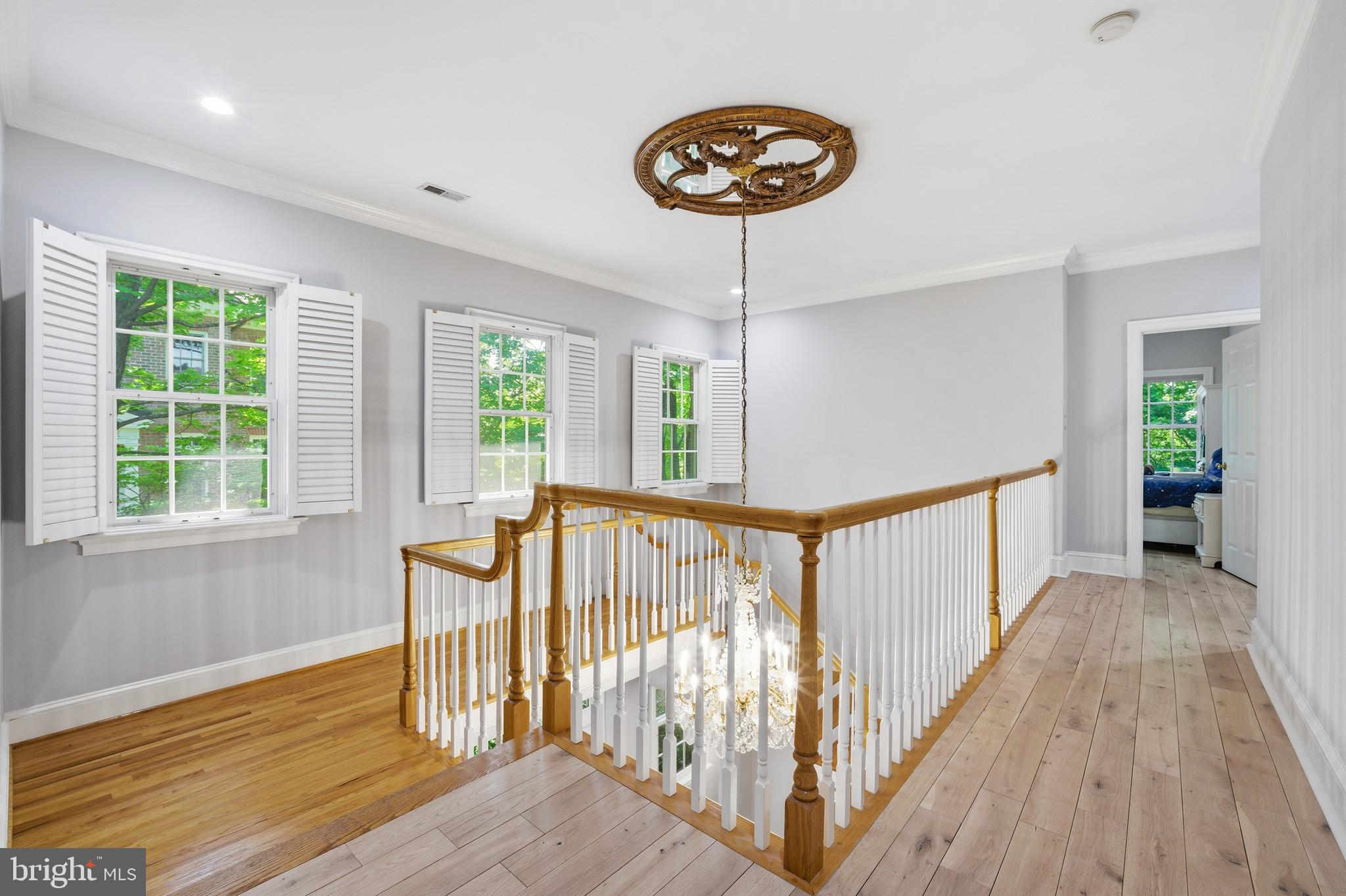 MAYFAIR OF MCLEAN - Residential