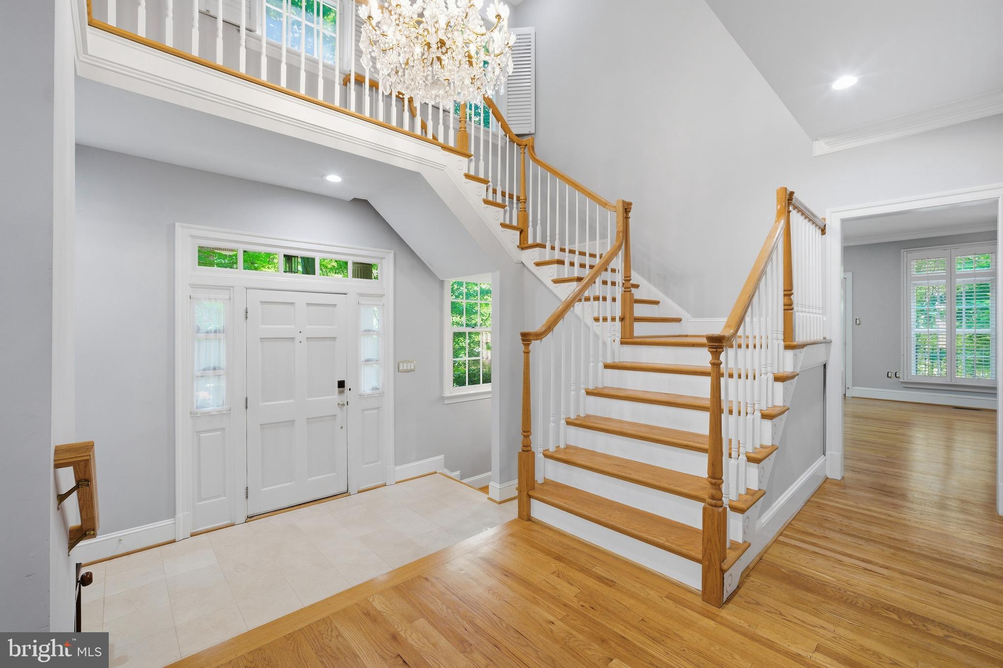 MAYFAIR OF MCLEAN - Residential