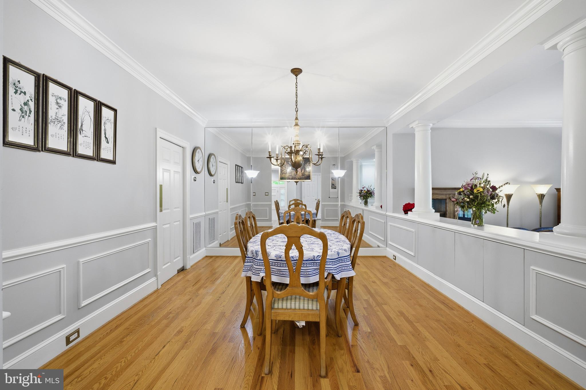 MAYFAIR OF MCLEAN - Residential