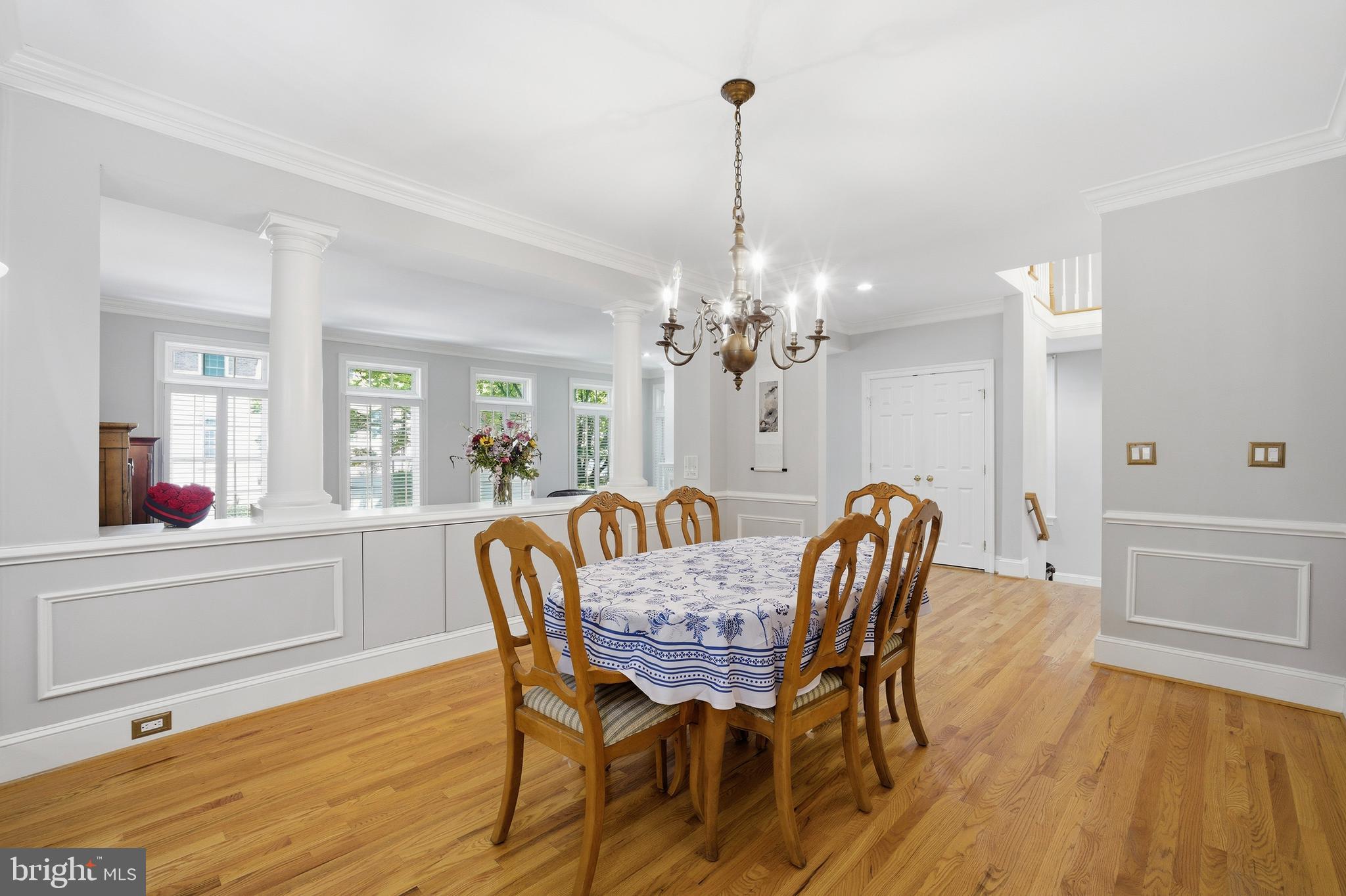 MAYFAIR OF MCLEAN - Residential