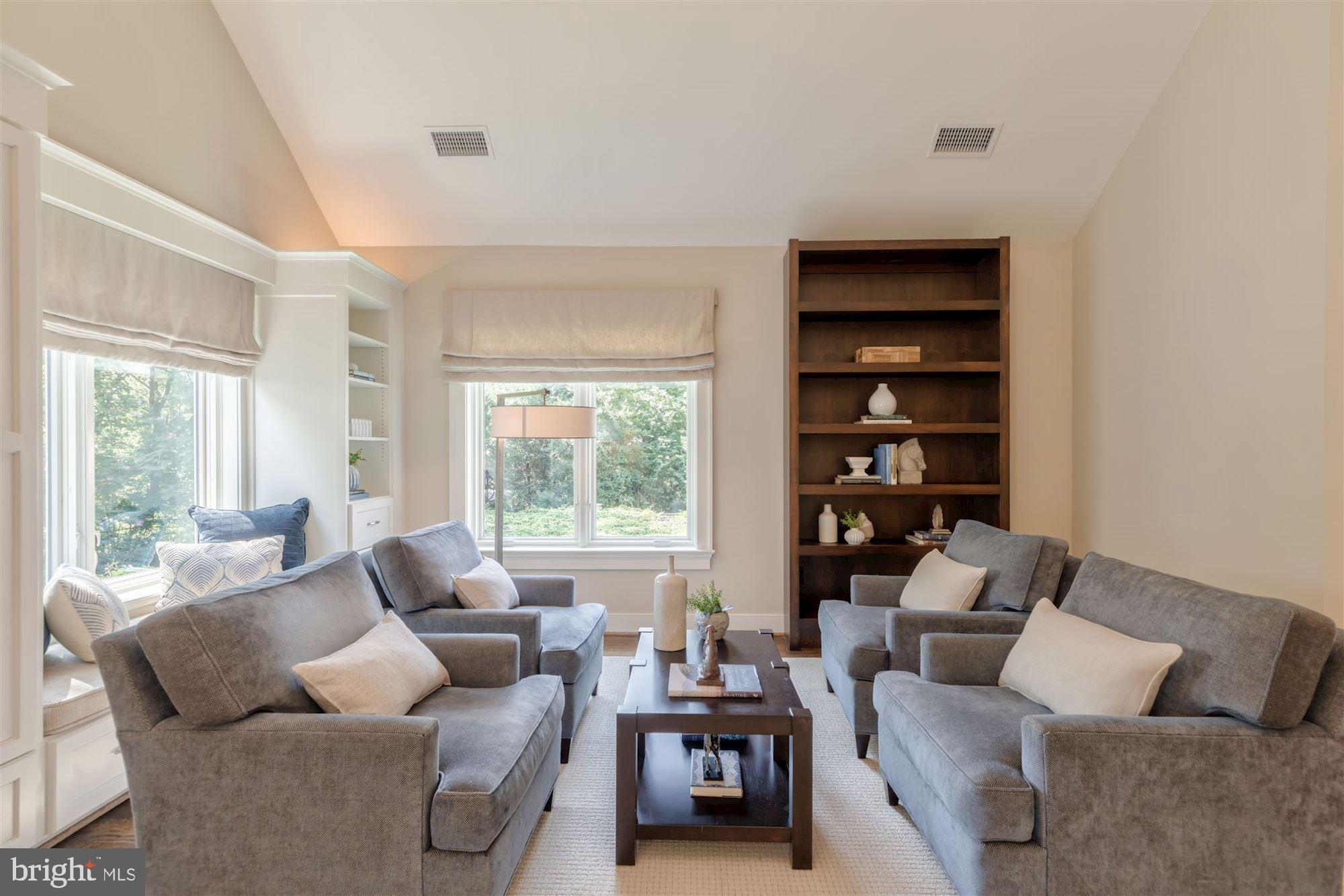 FRANKLIN PARK - Residential