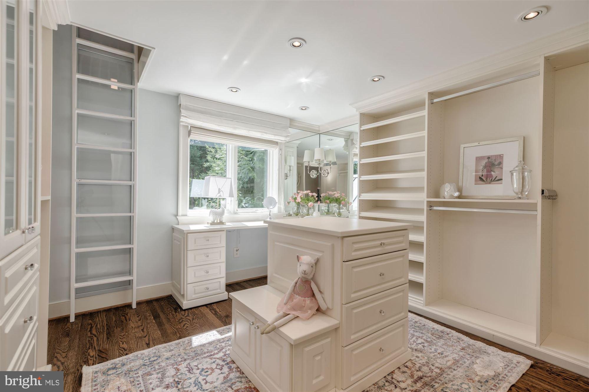 FRANKLIN PARK - Residential