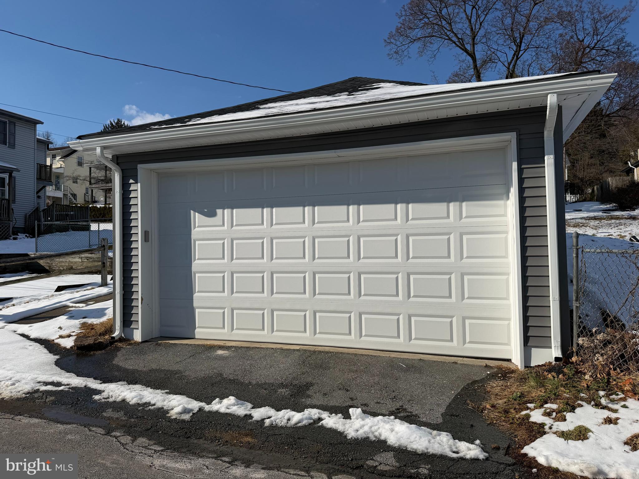 25 W 33RD STREET REAR