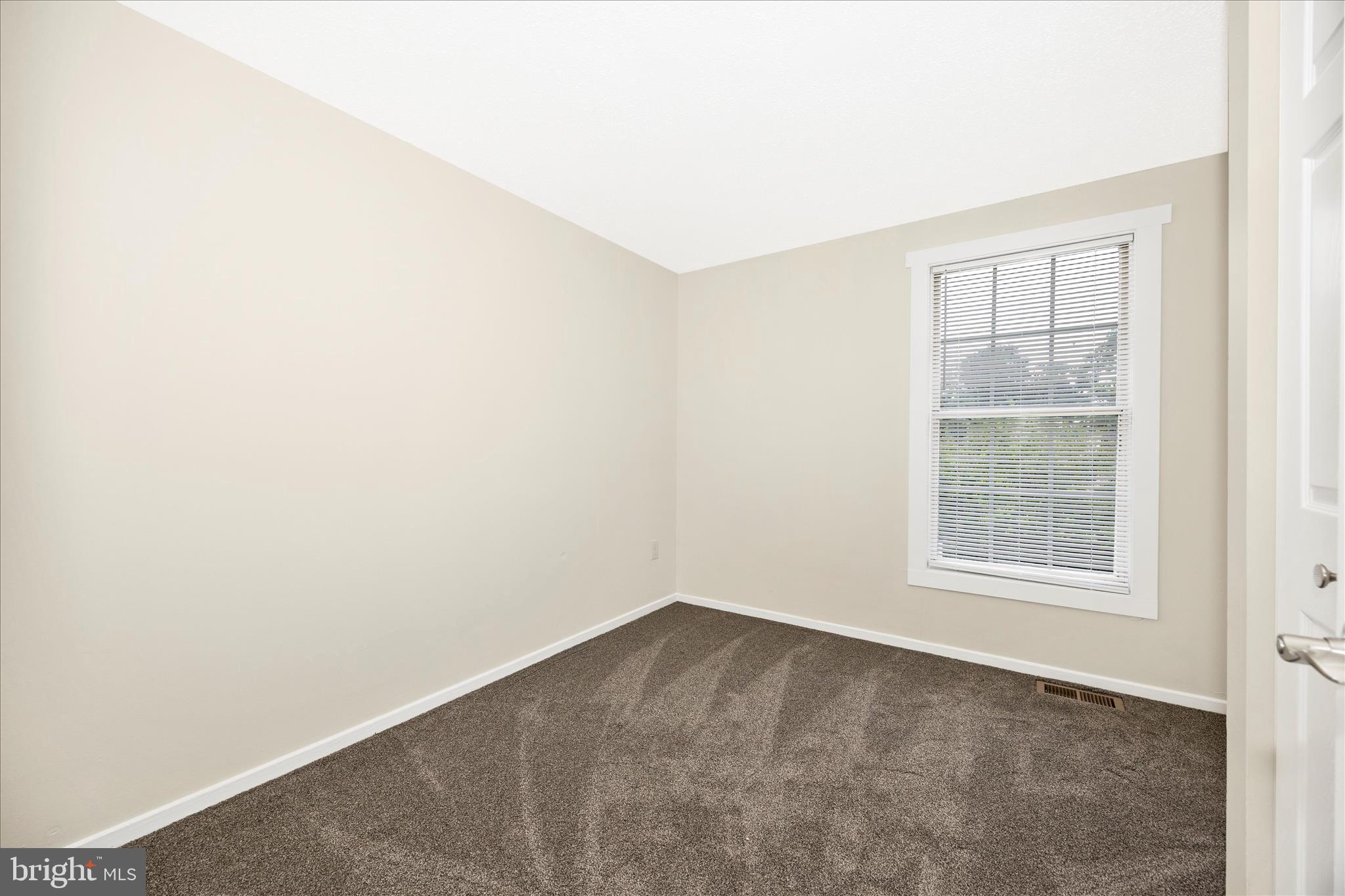 LANGLEY EAST - Residential