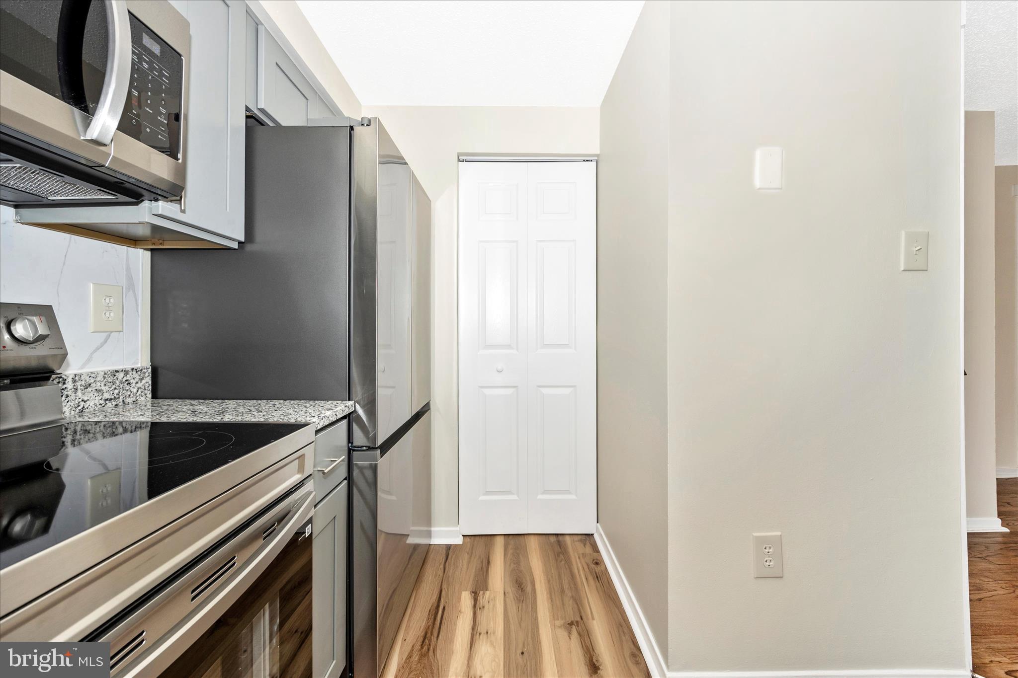 LANGLEY EAST - Residential