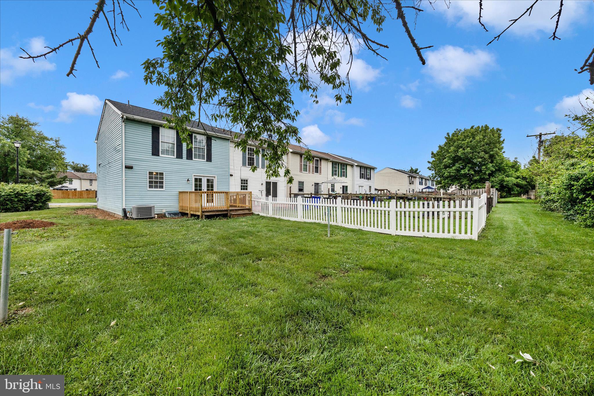 1531 VIOLET DRIVE