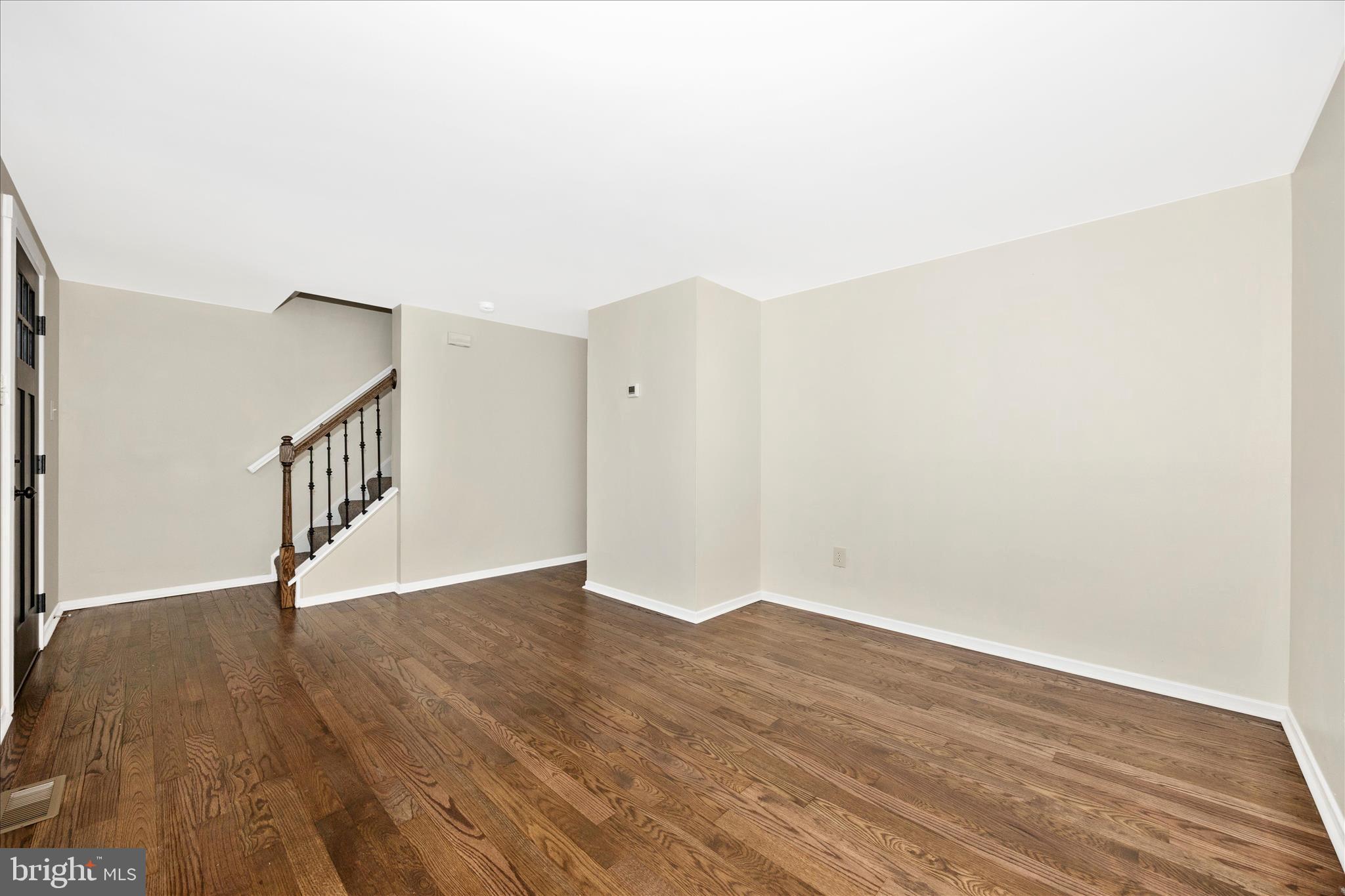 LANGLEY EAST - Residential