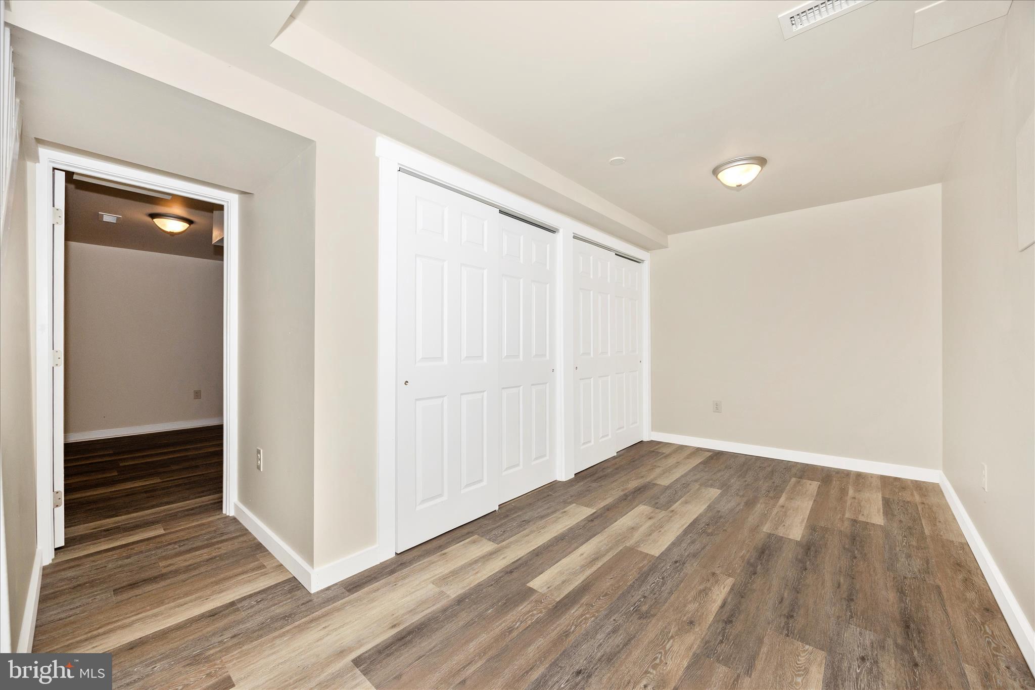 LANGLEY EAST - Residential